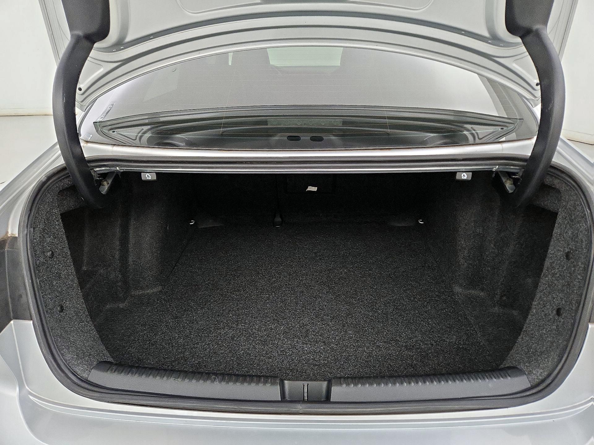 Thumbnail: 2016 Volkswagen Jetta - 20