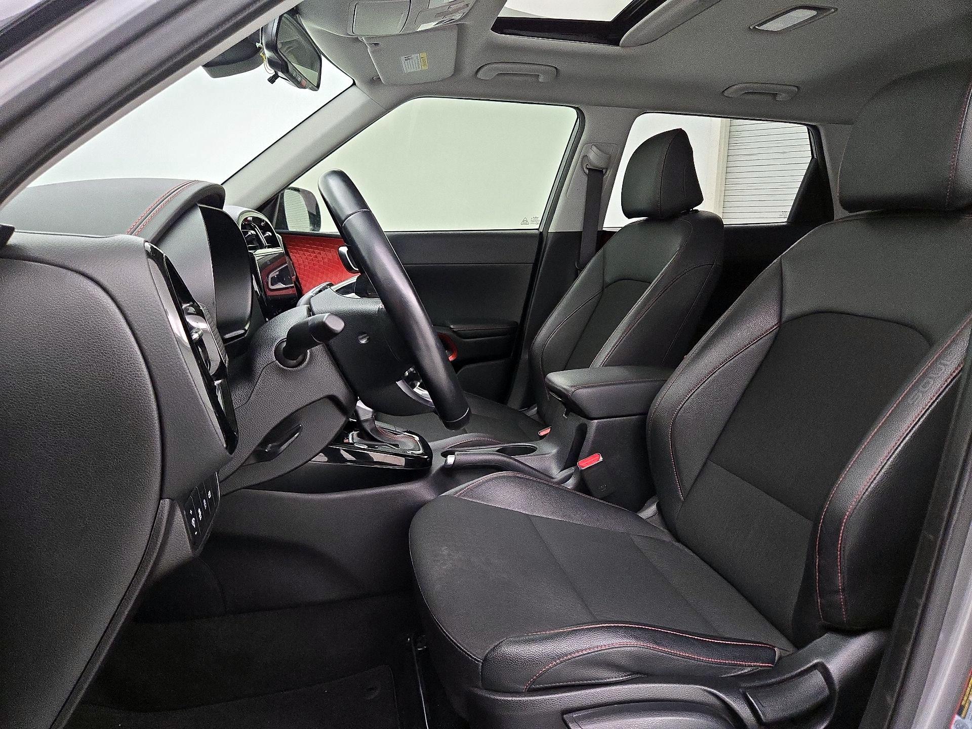 Thumbnail: 2023 Kia Soul - 11