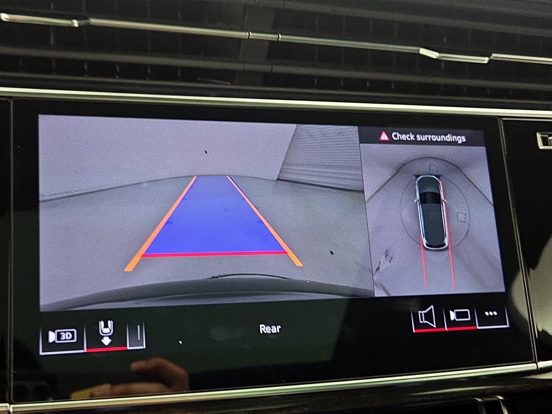 Thumbnail: 2025 Audi Q7 - 15