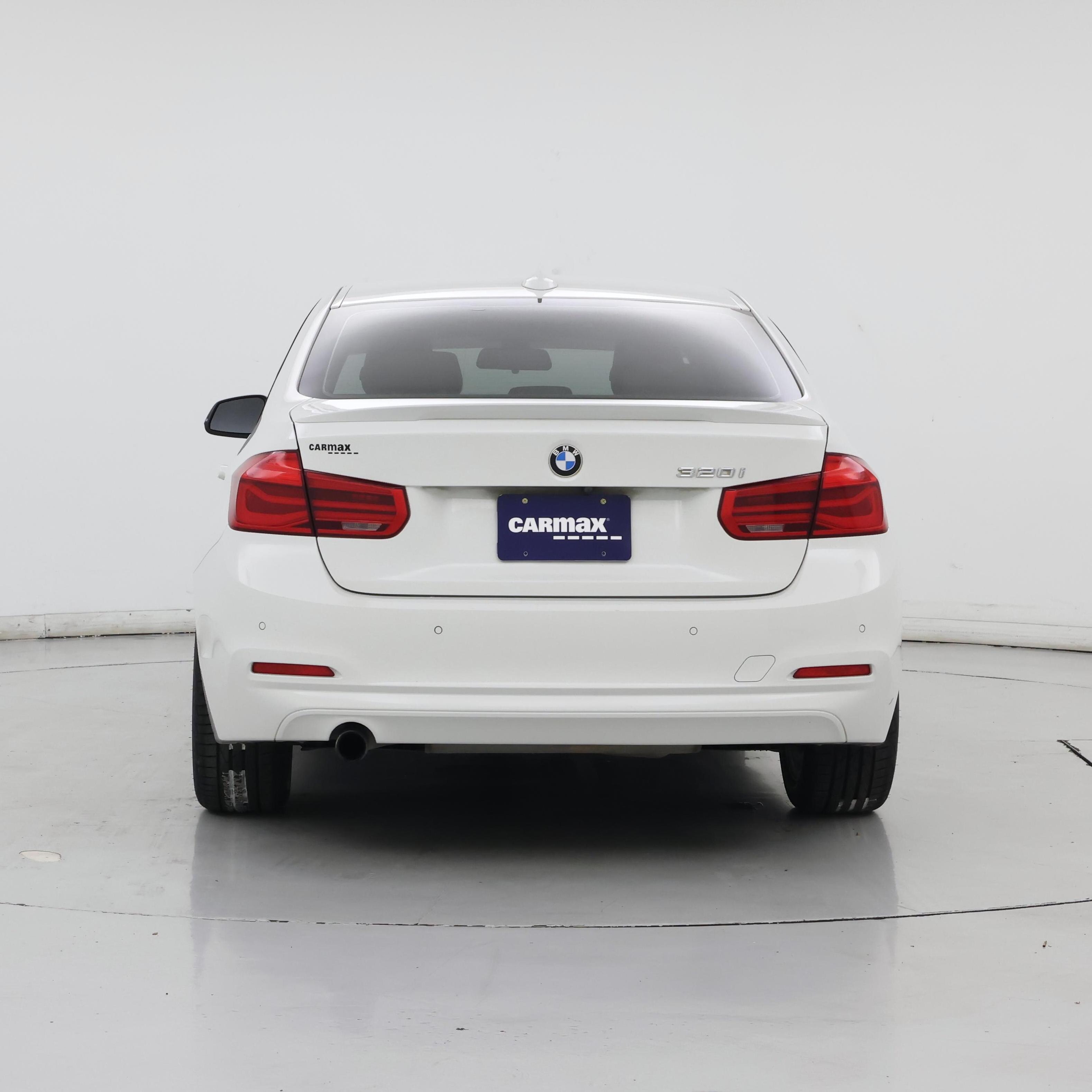 Thumbnail: 2016 BMW 3 Series - 6