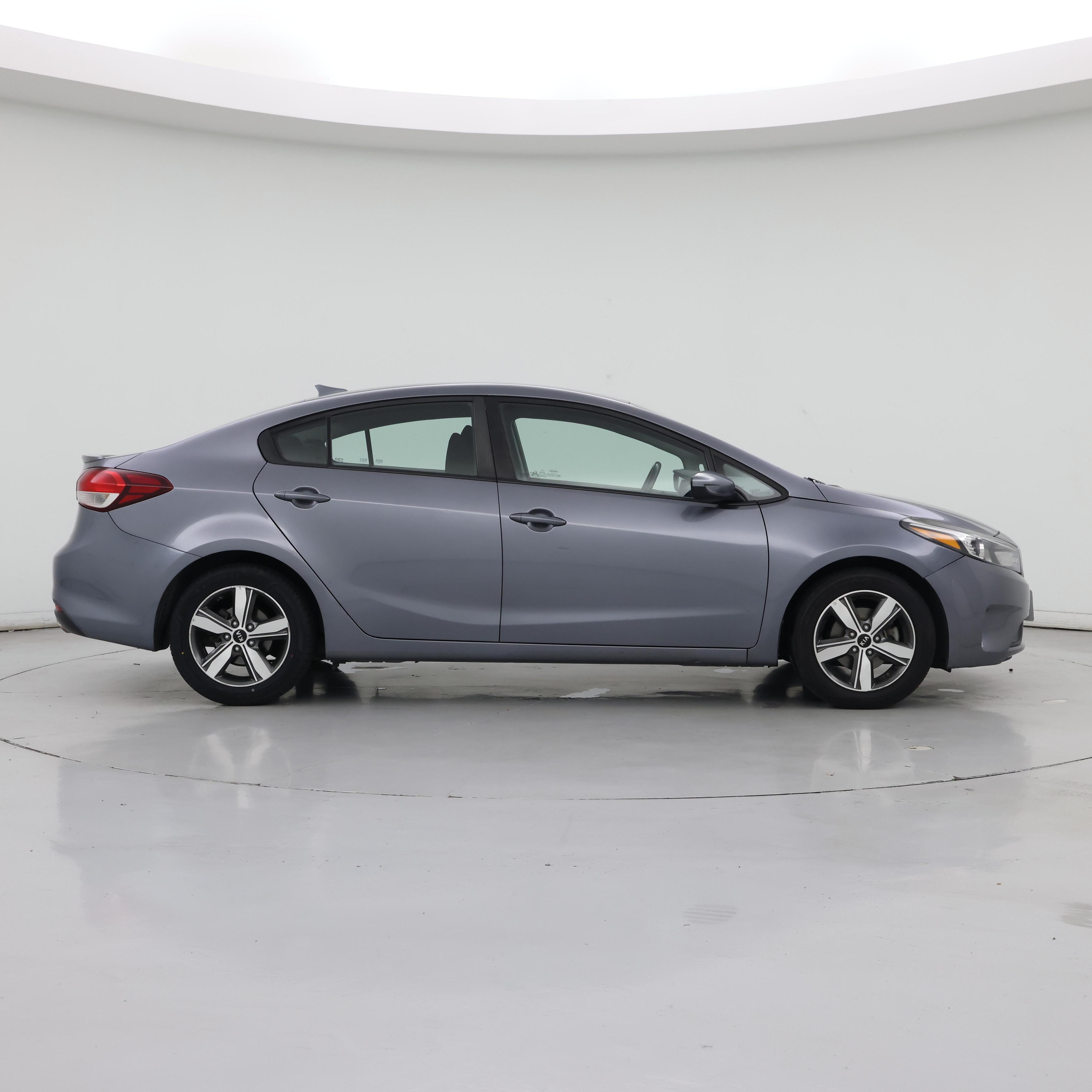 Thumbnail: 2018 Kia Forte - 7