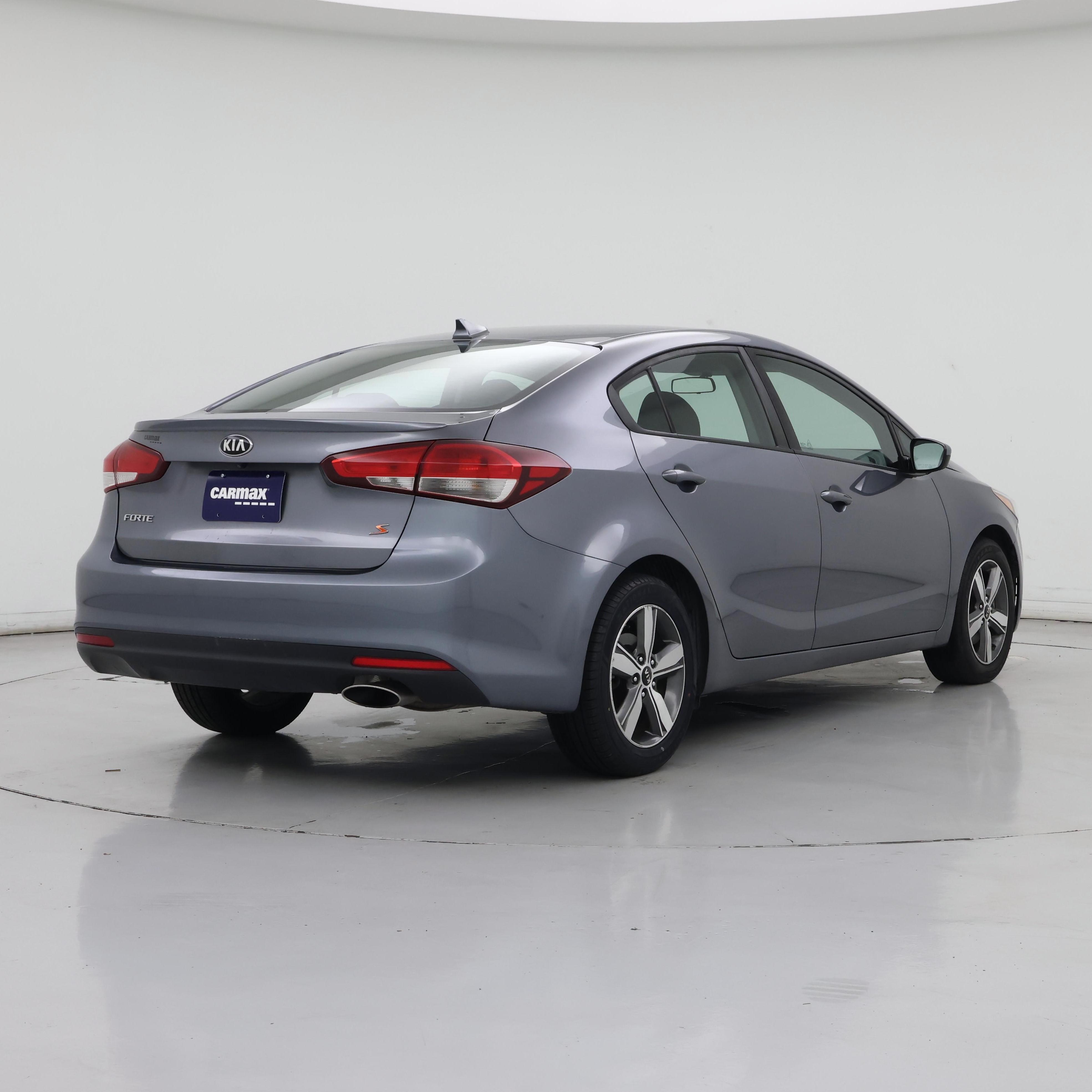 Thumbnail: 2018 Kia Forte - 8