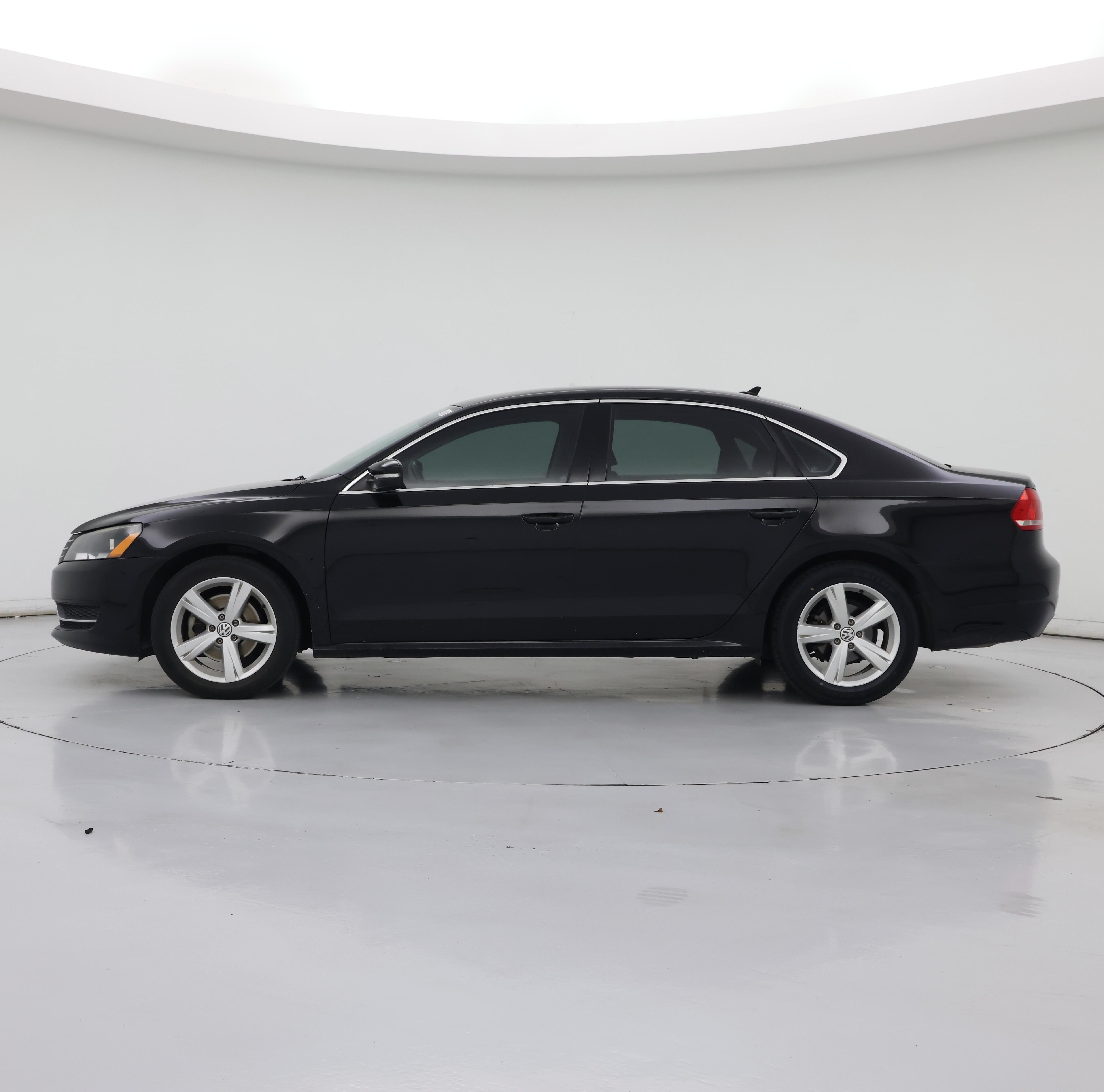 Thumbnail: 2015 Volkswagen Passat - 3