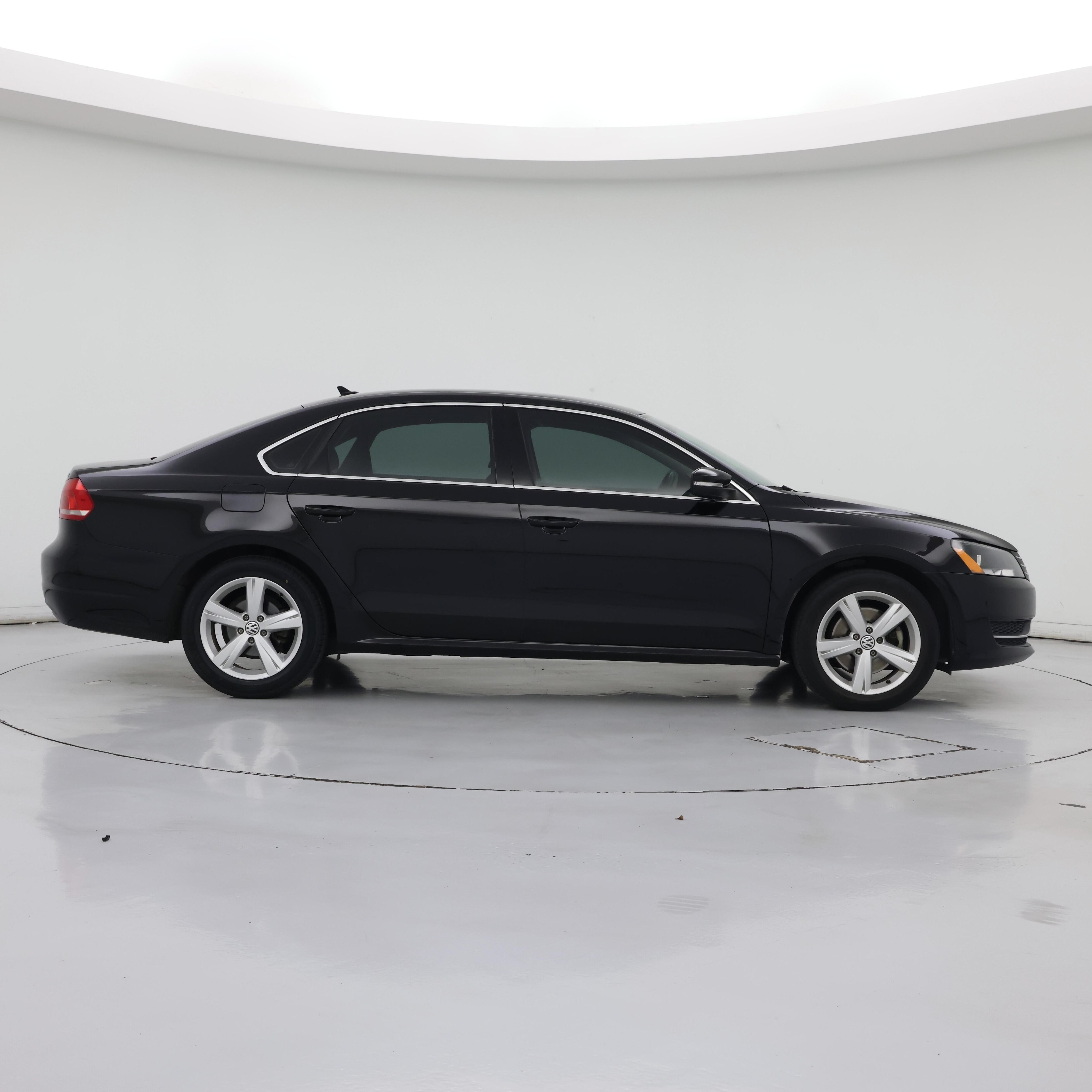 Thumbnail: 2015 Volkswagen Passat - 7