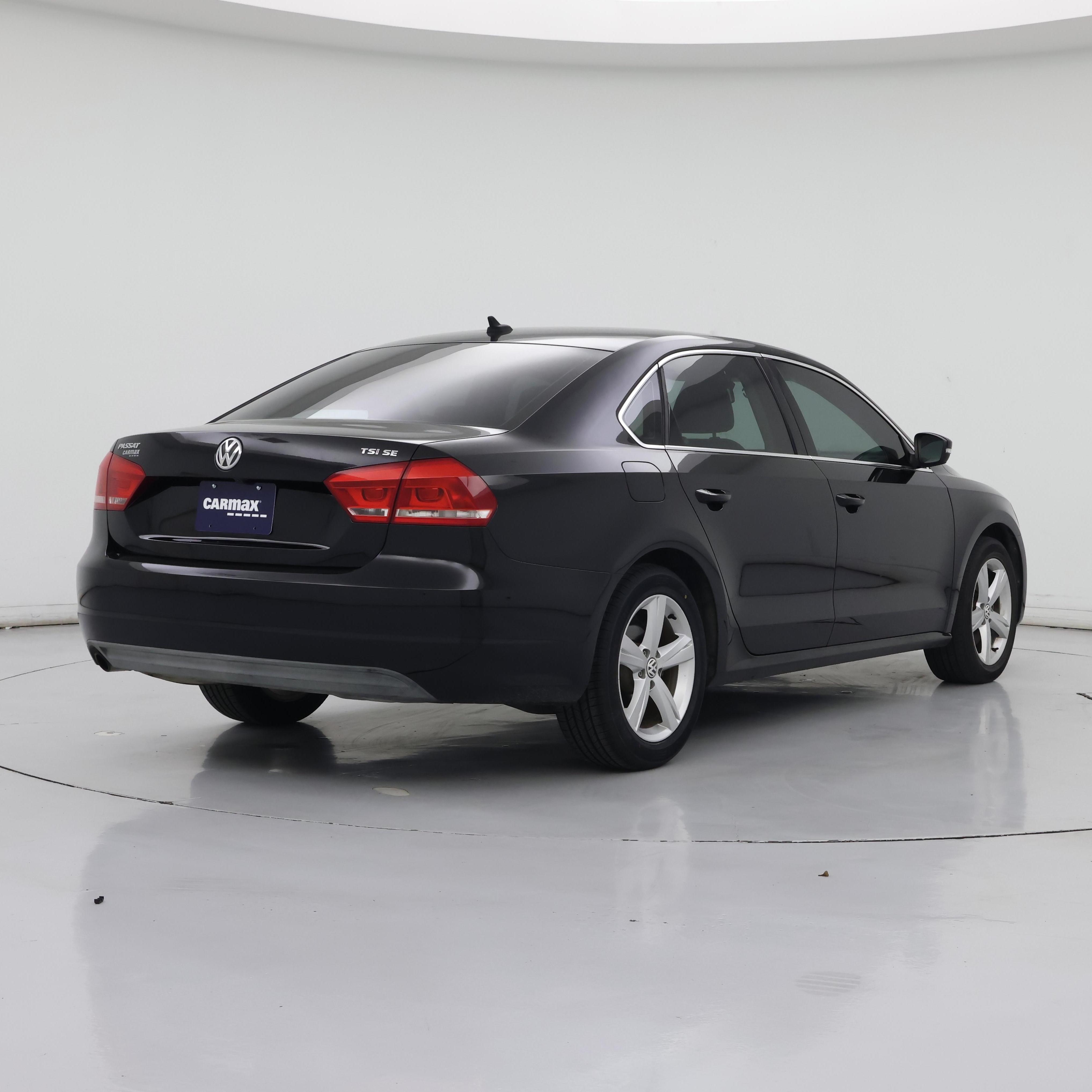 Thumbnail: 2015 Volkswagen Passat - 8