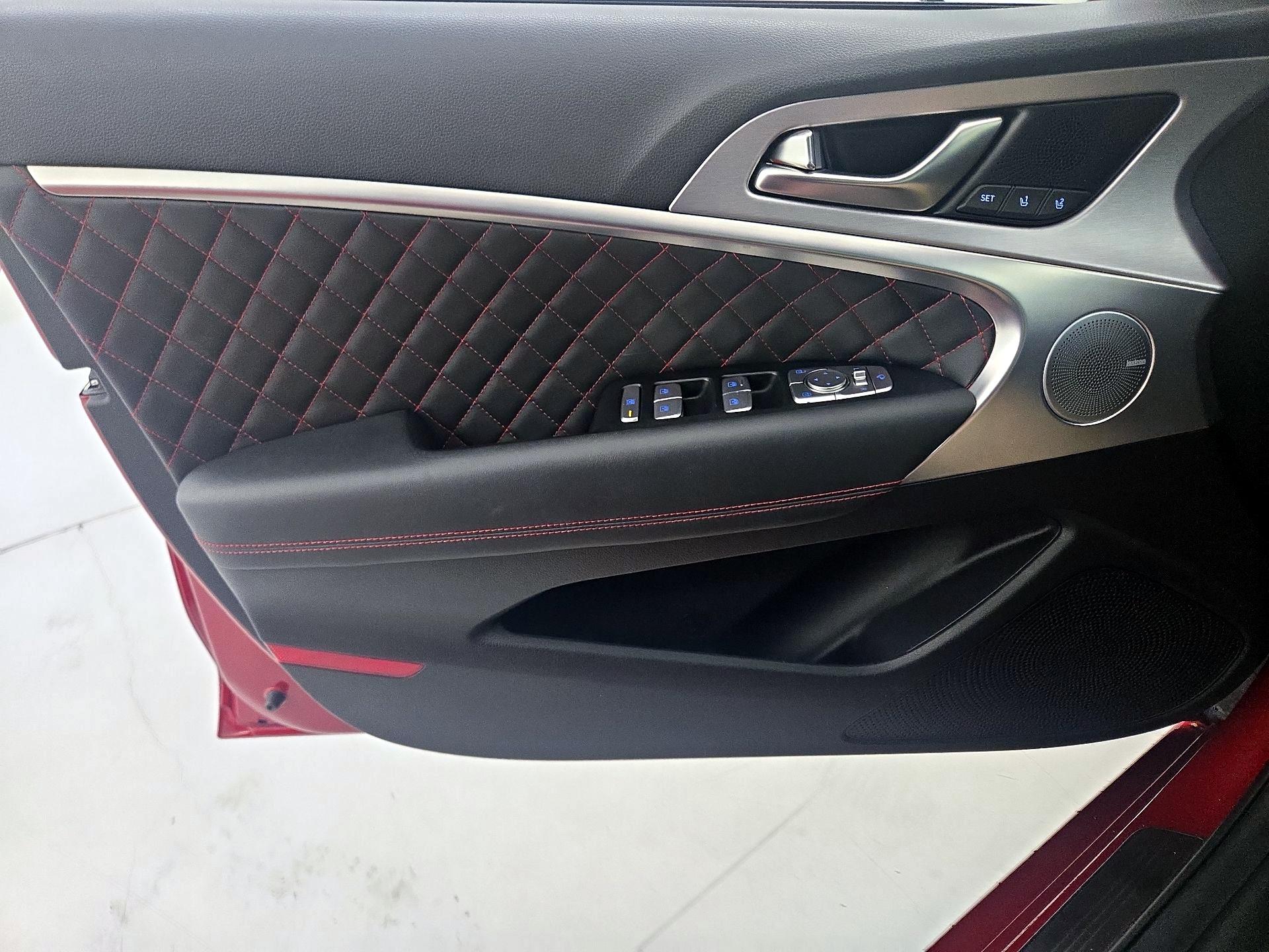 Thumbnail: 2021 Genesis G70 - 12