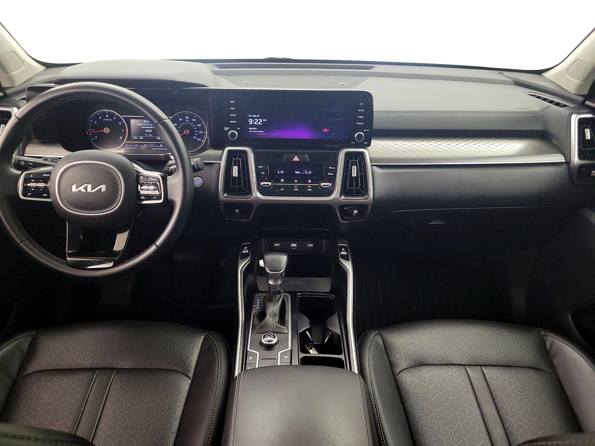 Thumbnail: 2022 Kia Sorento - 9