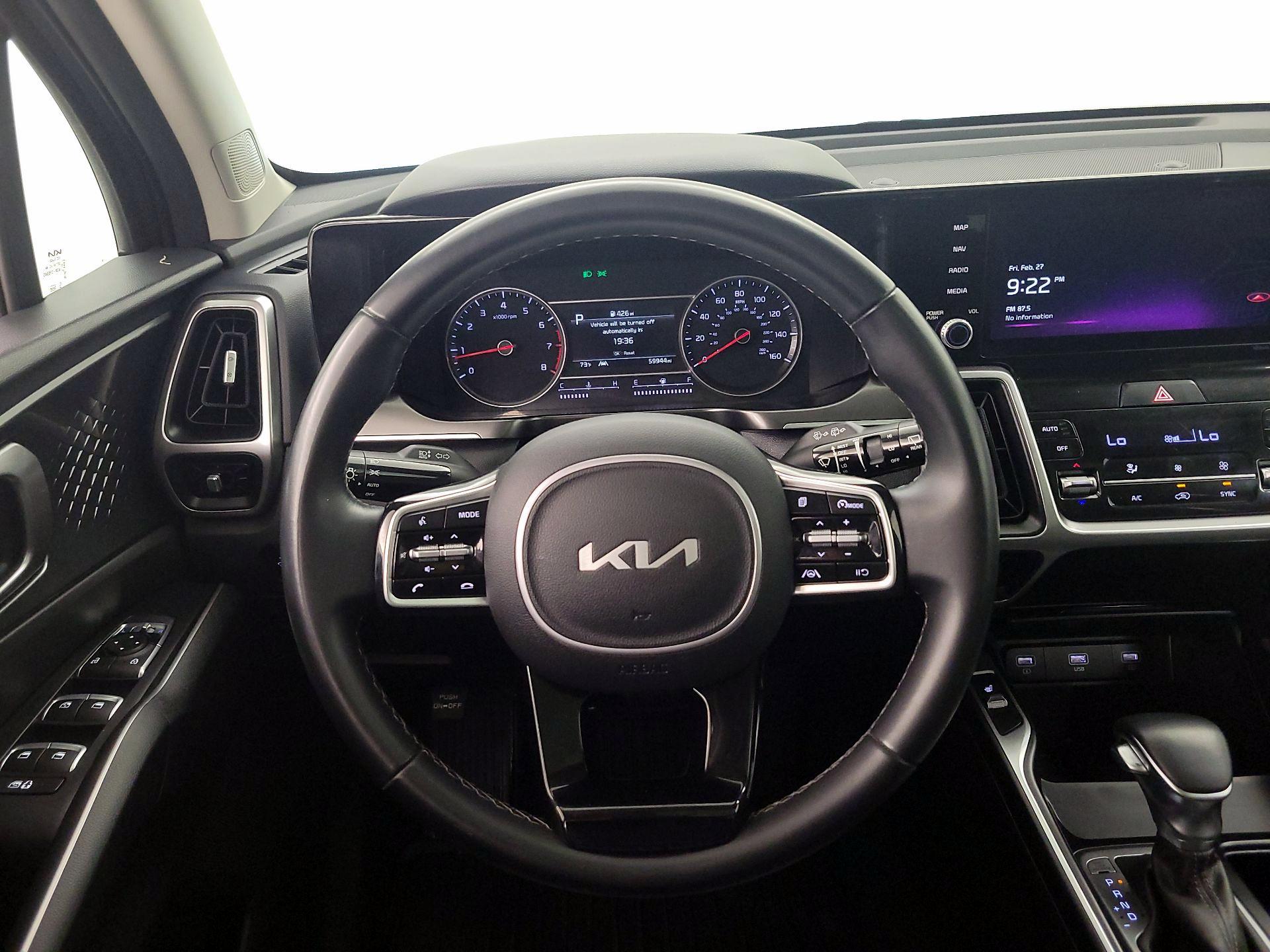 Thumbnail: 2022 Kia Sorento - 10