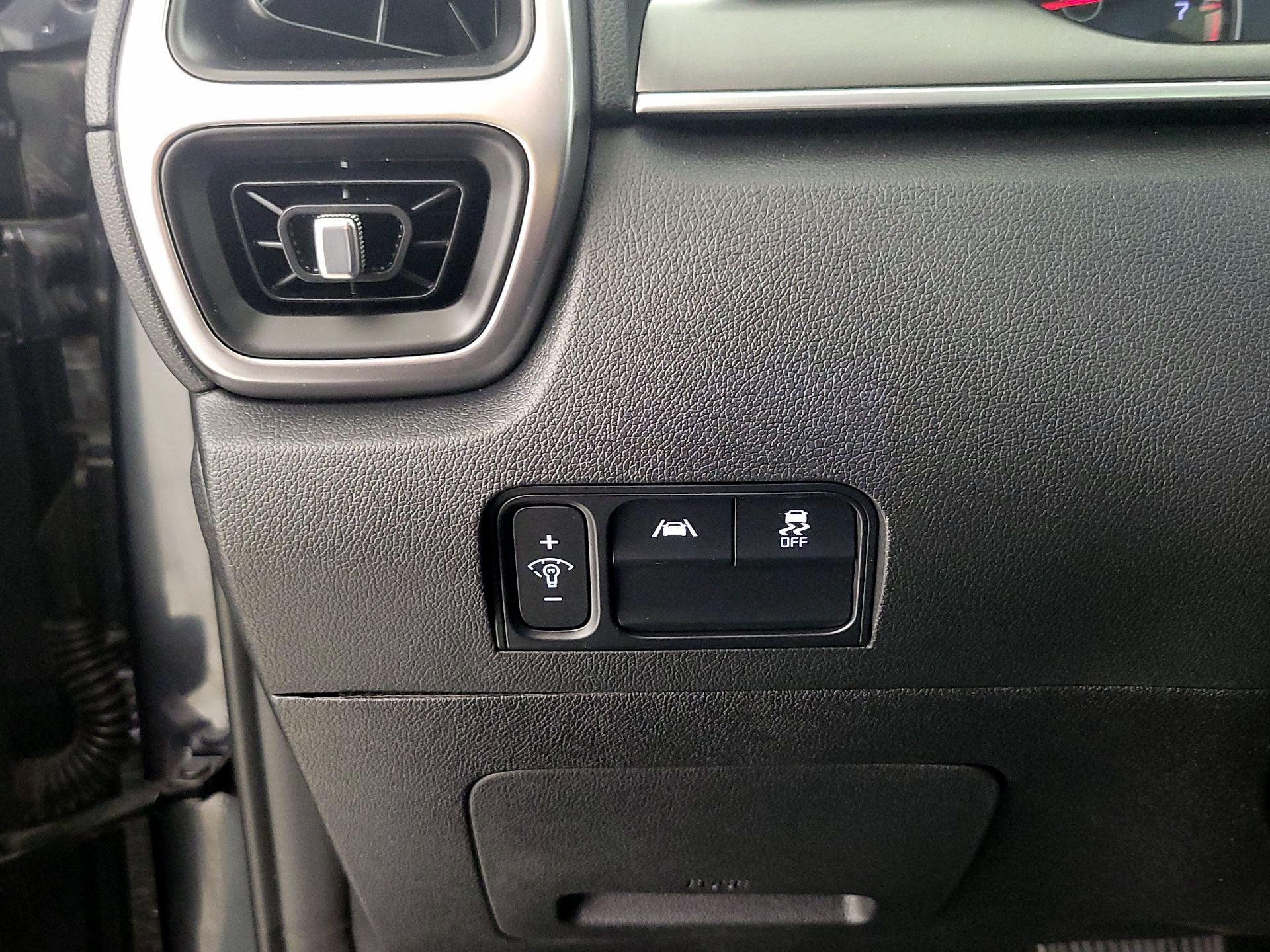 Thumbnail: 2022 Kia Sorento - 13