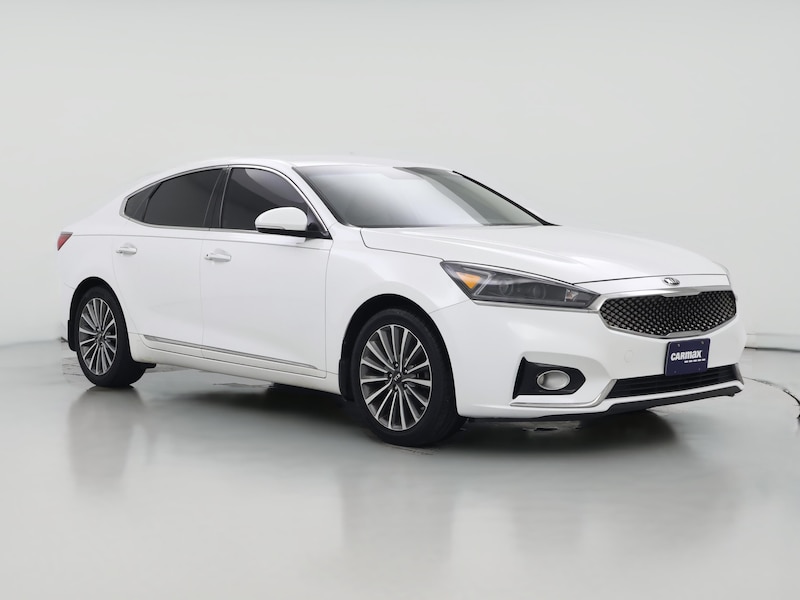 2017 Kia Cadenza Premium -
                  Irving, TX