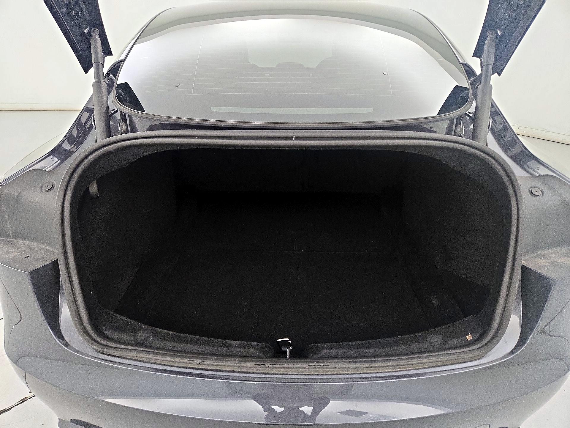 Thumbnail: 2025 Tesla Model 3 - 19