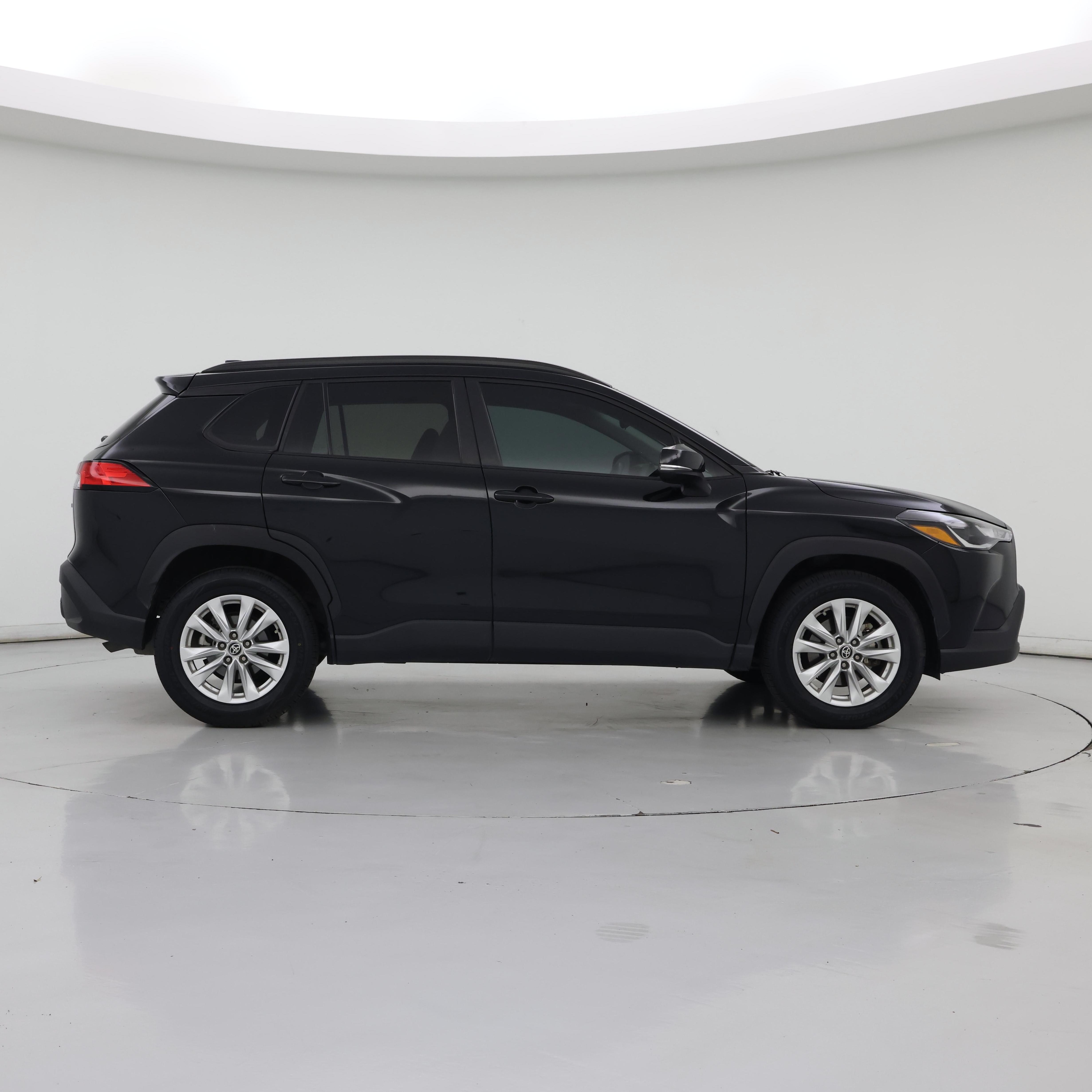 Thumbnail: 2023 Toyota Corolla Cross - 7