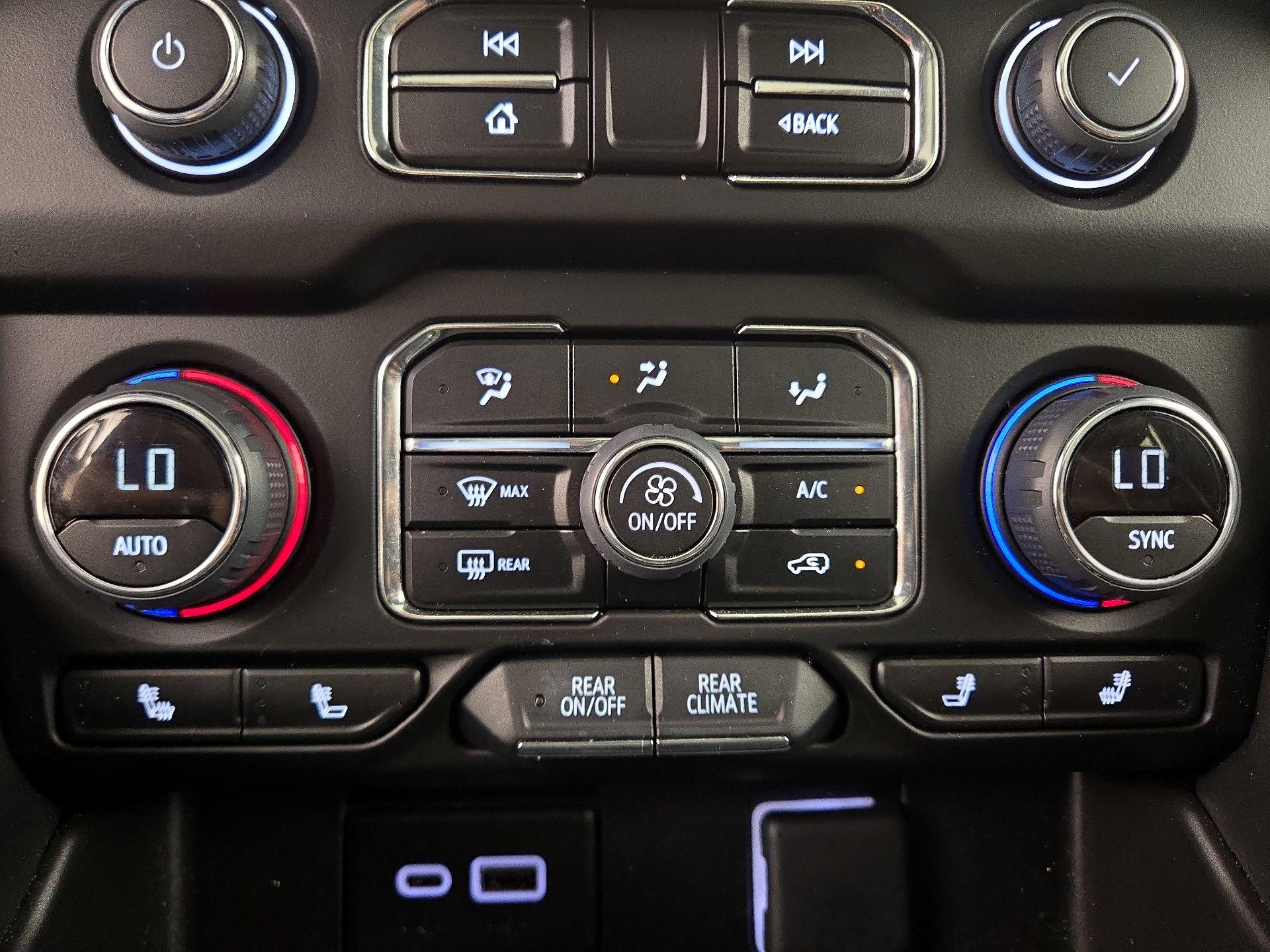 Thumbnail: 2024 Chevrolet Suburban - 16