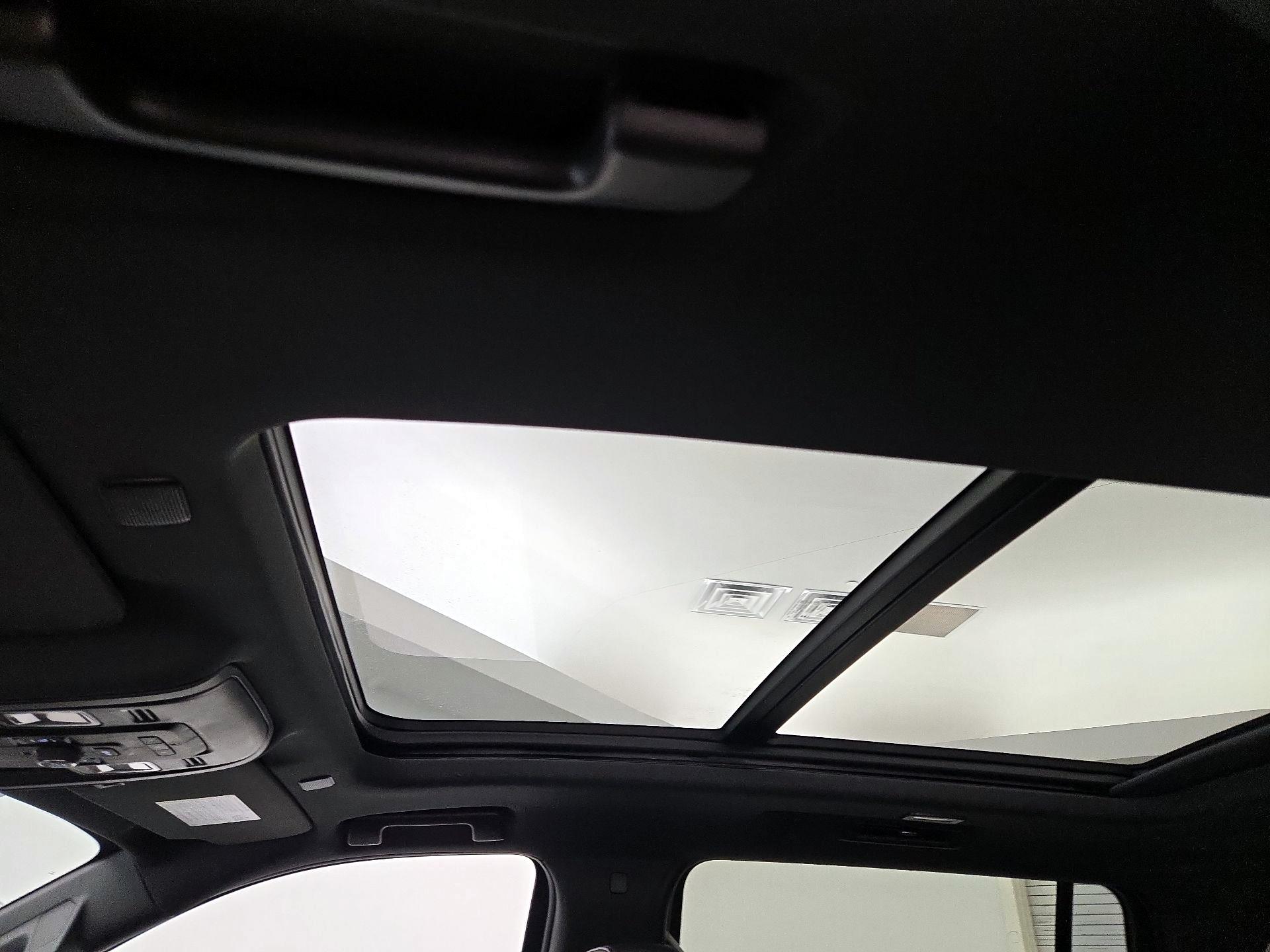 Thumbnail: 2024 Chevrolet Suburban - 19