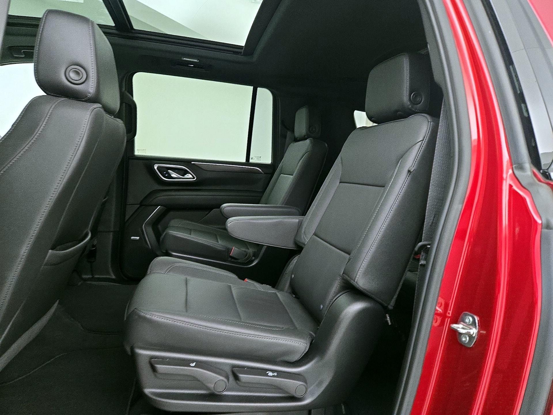 Thumbnail: 2024 Chevrolet Suburban - 20