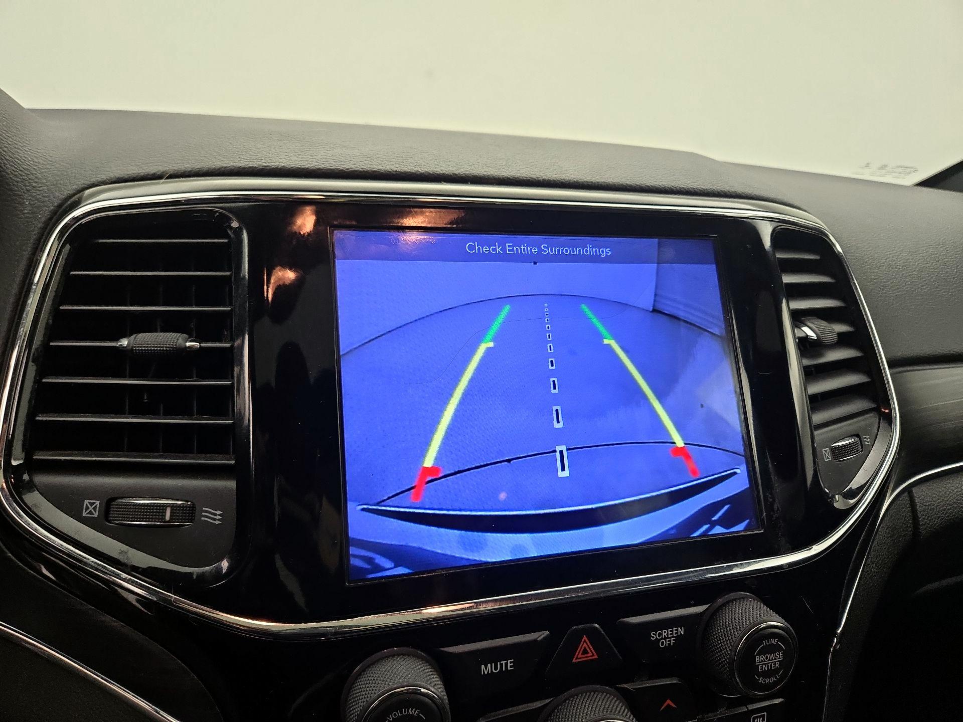 Thumbnail: 2019 Jeep Grand Cherokee - 15