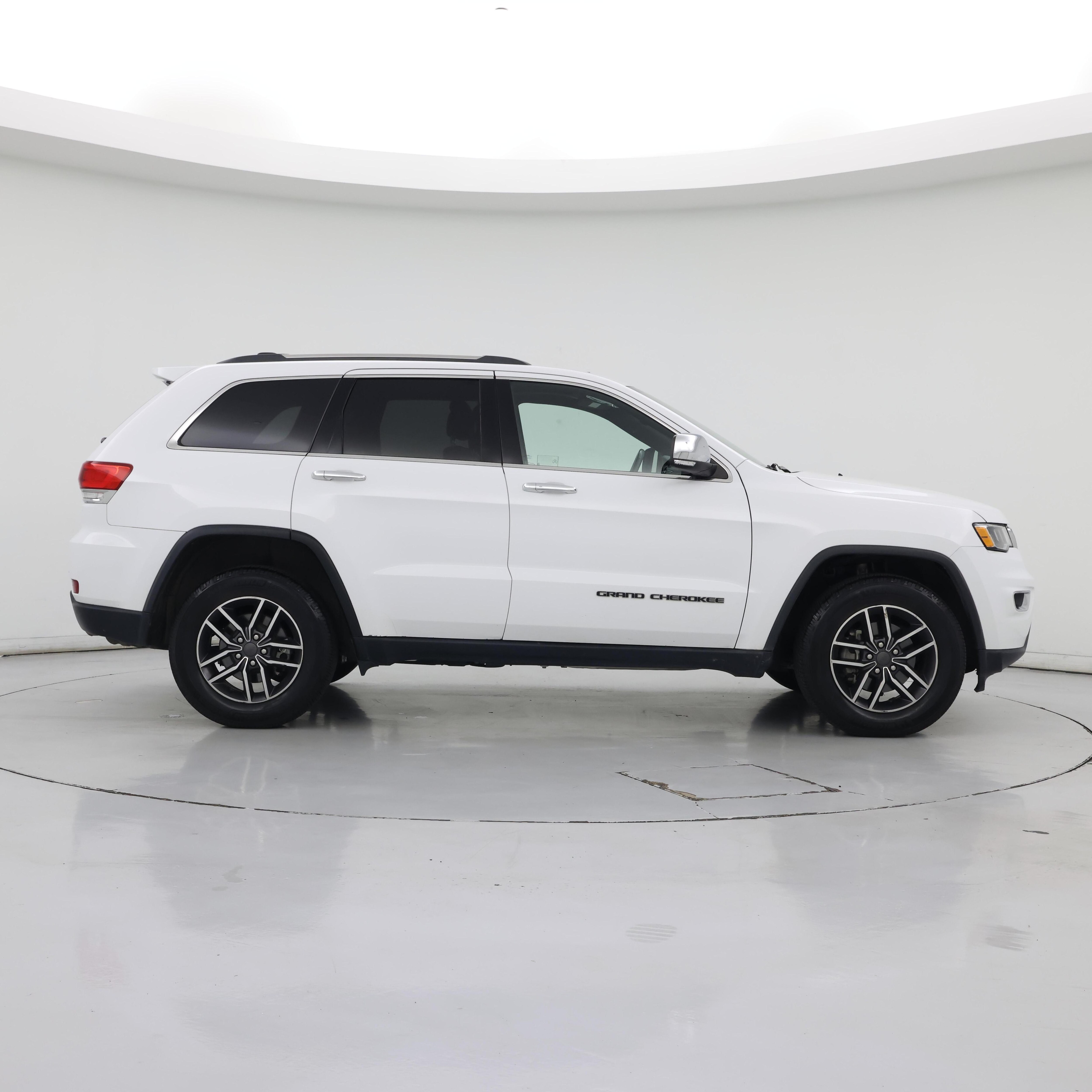 Thumbnail: 2019 Jeep Grand Cherokee - 7