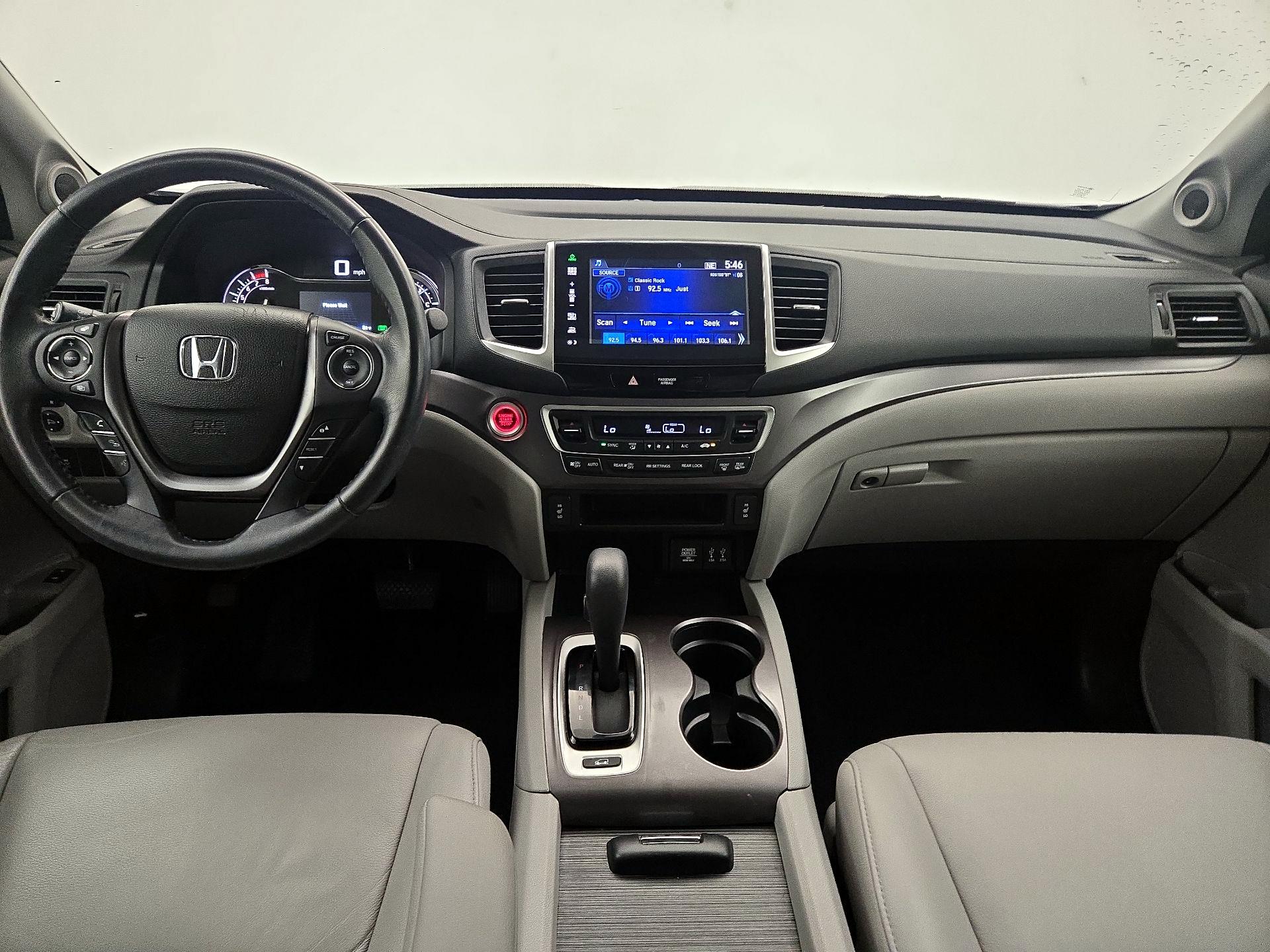 Thumbnail: 2016 Honda Pilot - 9
