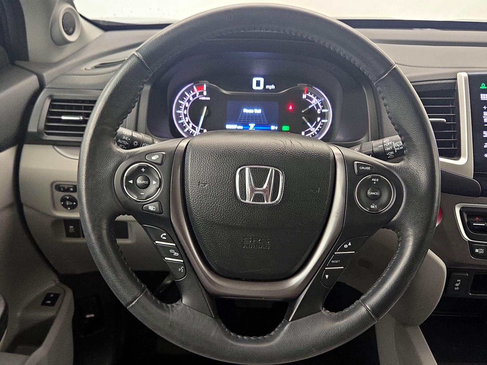 Thumbnail: 2016 Honda Pilot - 10