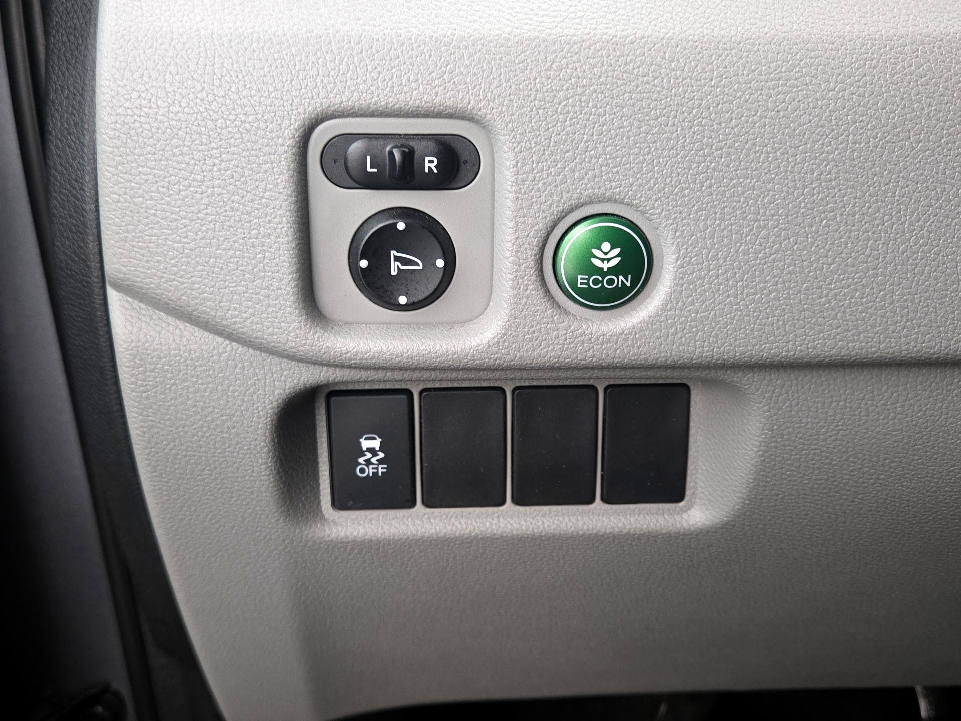 Thumbnail: 2016 Honda Pilot - 13