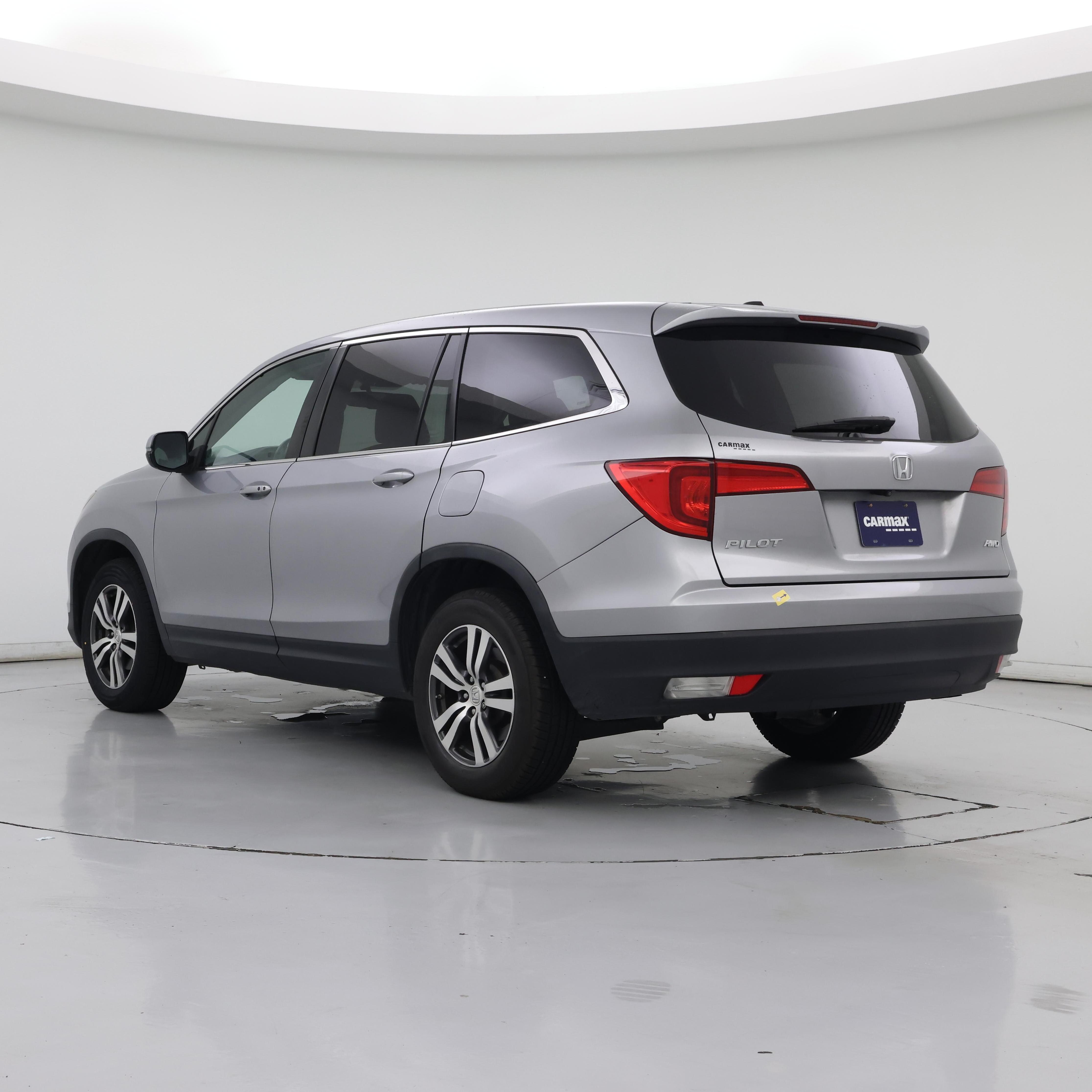 Thumbnail: 2016 Honda Pilot - 2