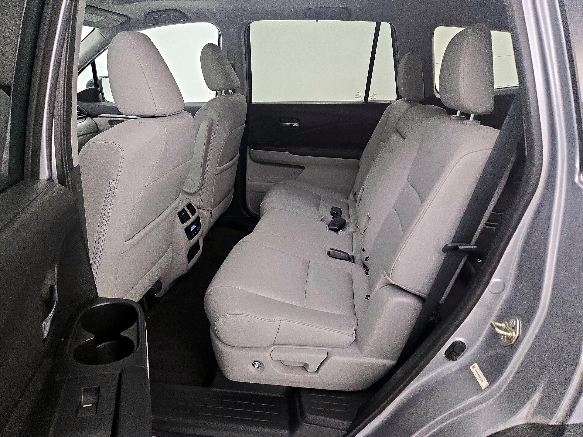 Thumbnail: 2016 Honda Pilot - 20