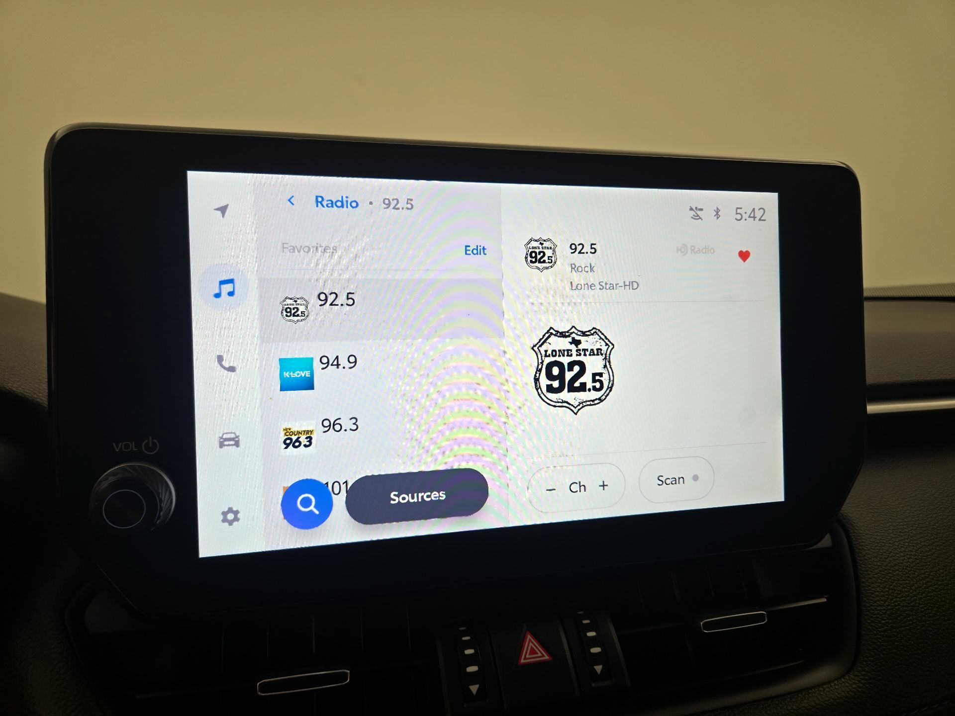 Thumbnail: 2025 Toyota RAV4 - 15