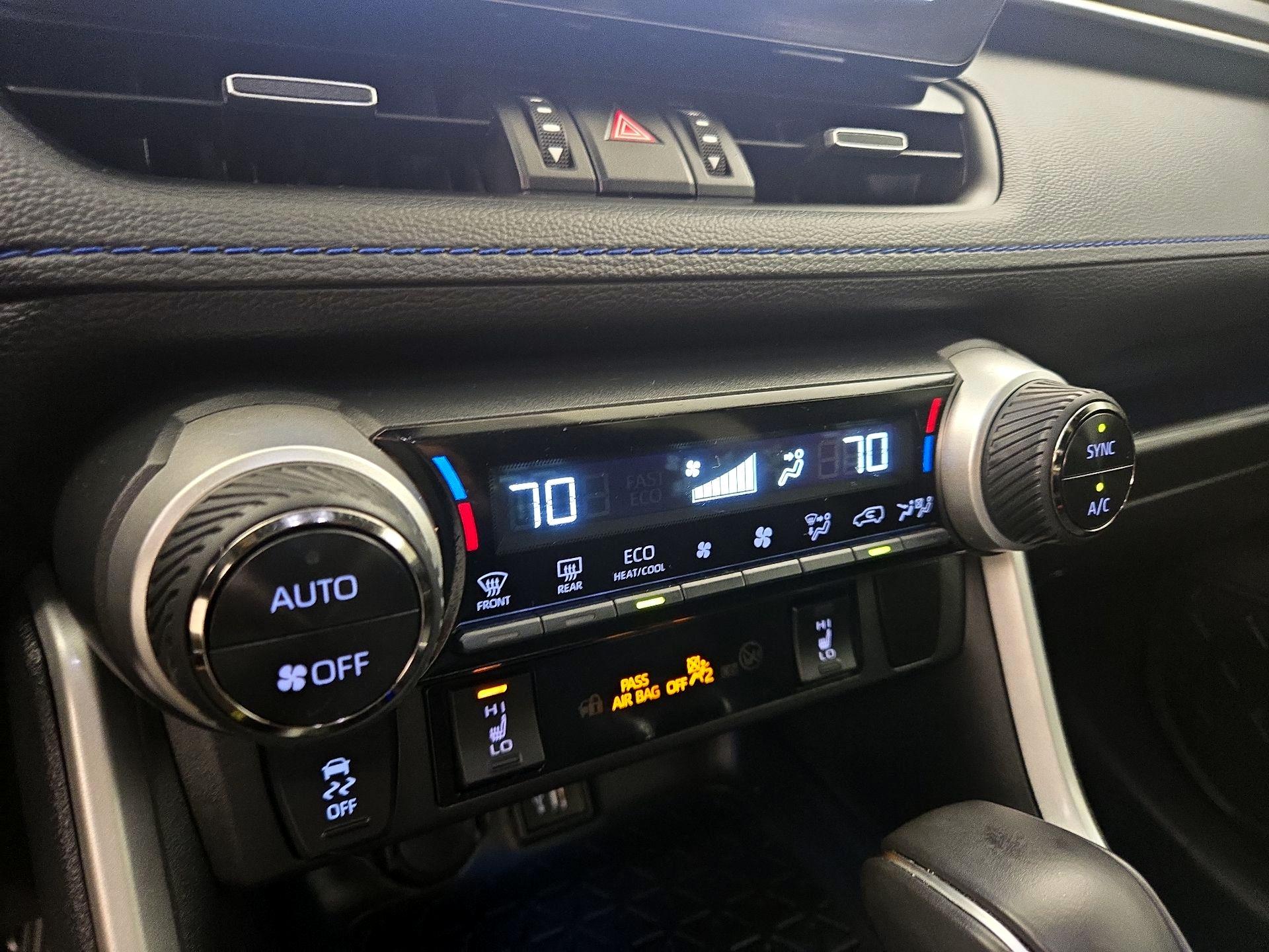 Thumbnail: 2025 Toyota RAV4 - 16