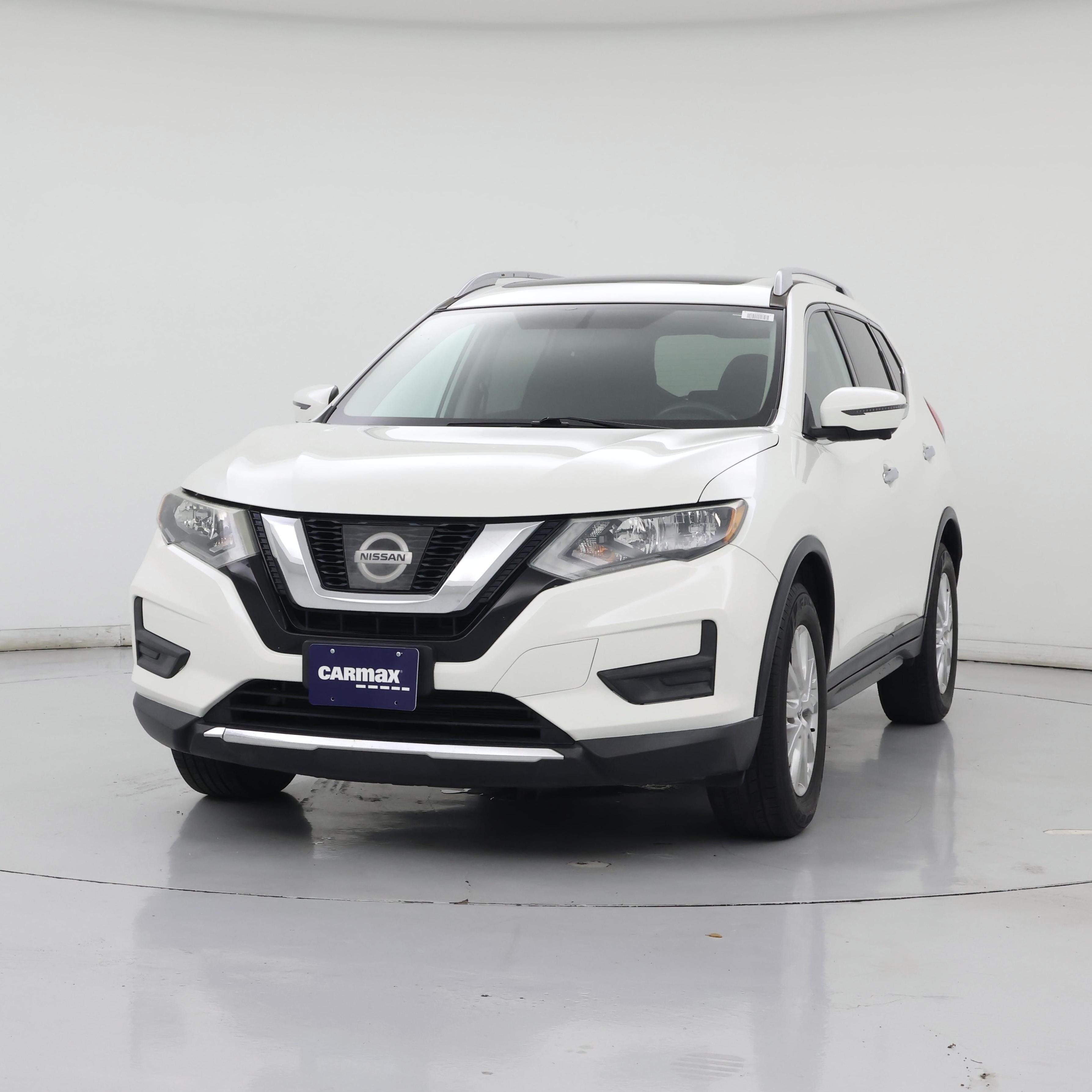 Thumbnail: 2017 Nissan Rogue - 4