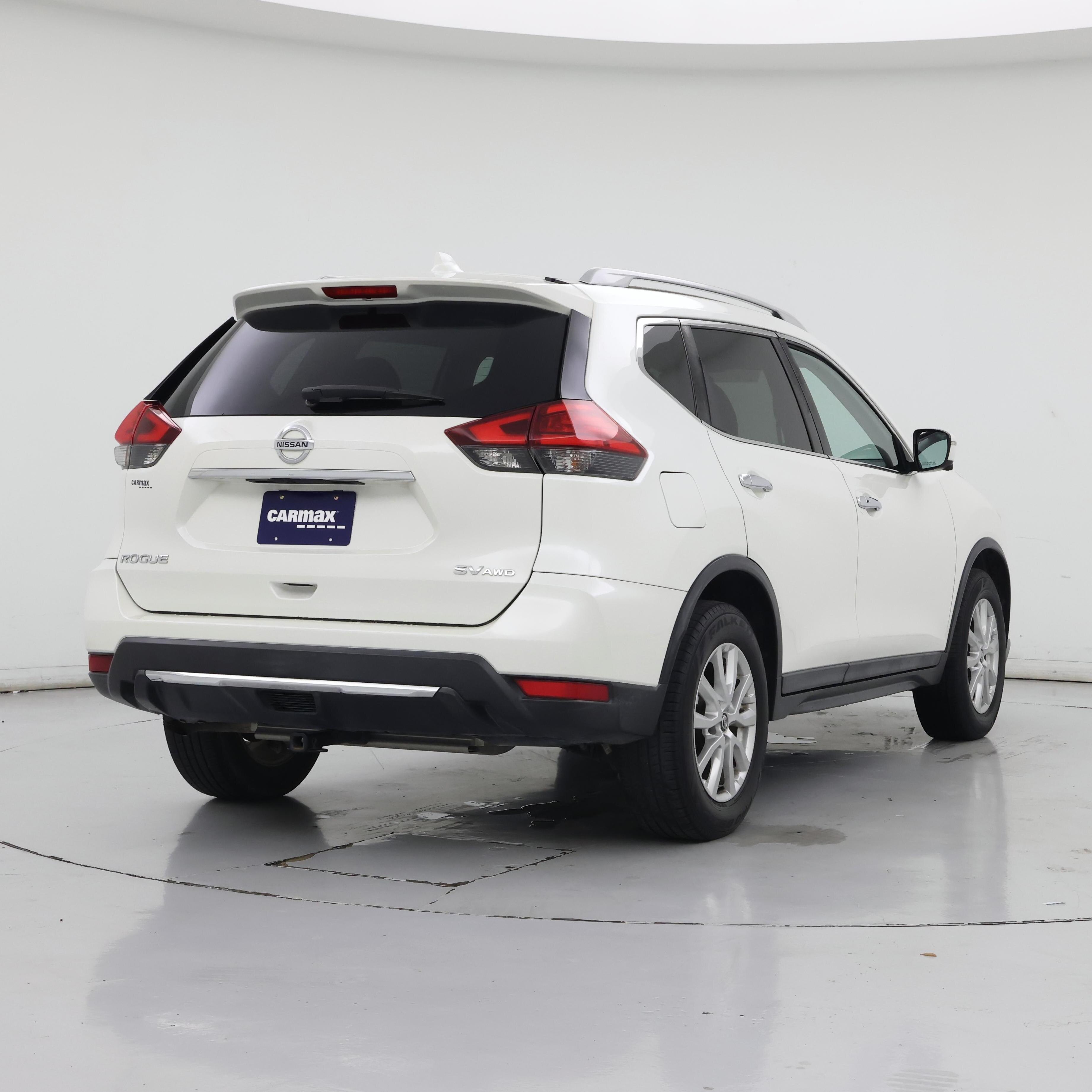 Thumbnail: 2017 Nissan Rogue - 8