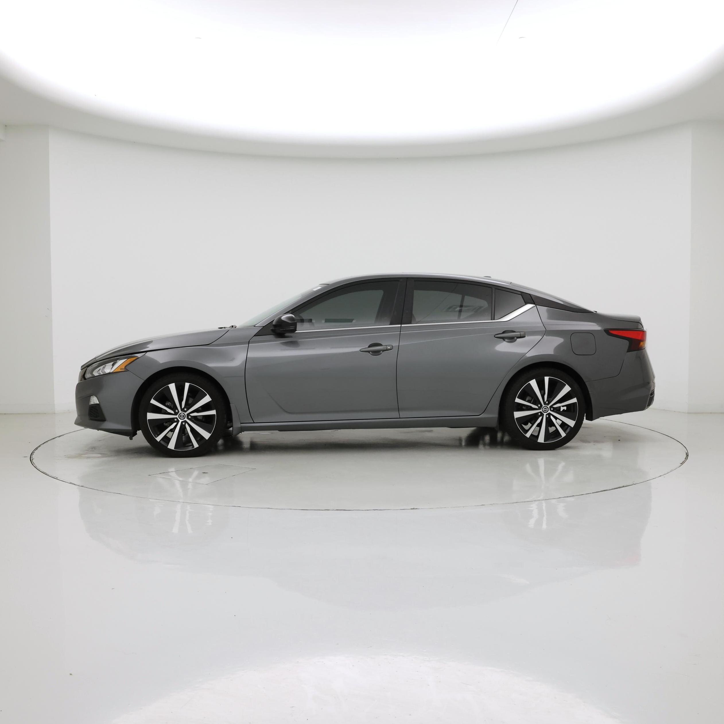 Thumbnail: 2021 Nissan Altima - 3