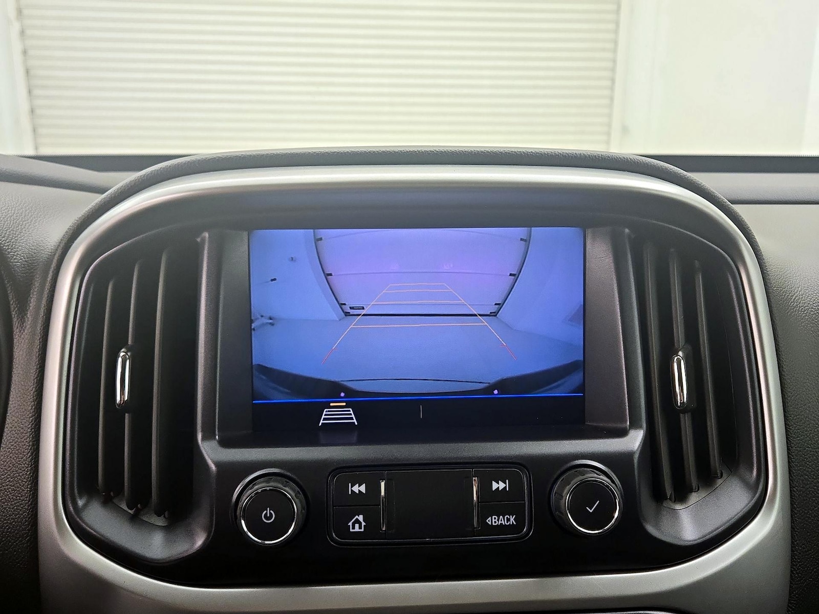 2022 Chevrolet Colorado LT - Photo 15