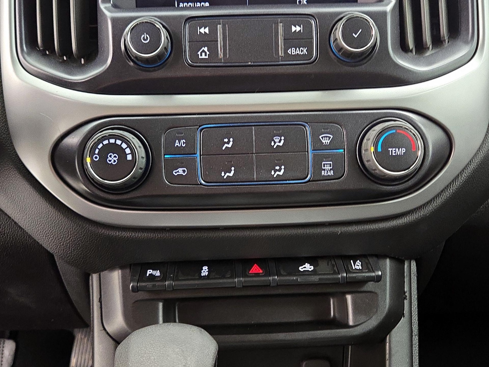 2022 Chevrolet Colorado LT - Photo 17