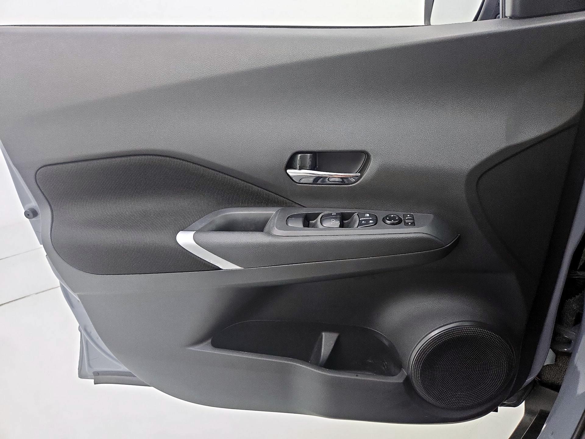 Thumbnail: 2024 Nissan Kicks - 12