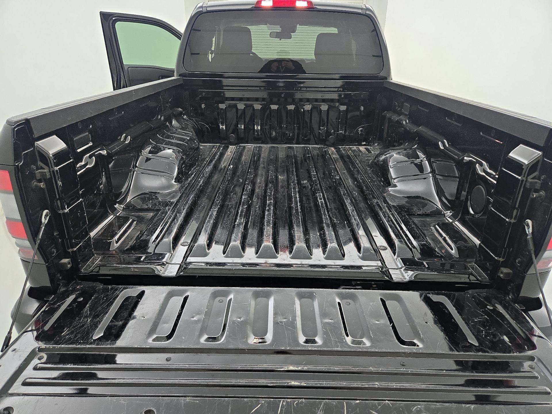 Thumbnail: 2025 Nissan Frontier - 20