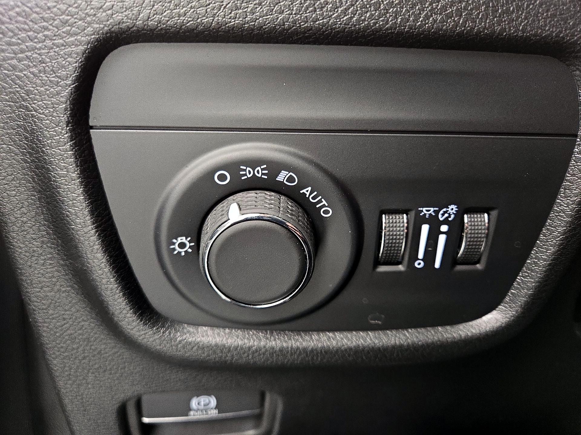 Thumbnail: 2025 Jeep Grand Cherokee L - 13