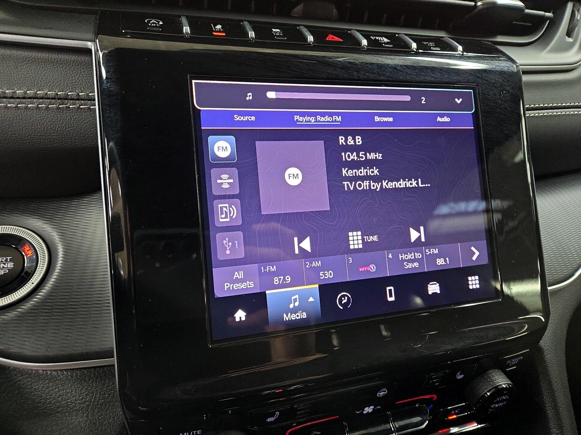 Thumbnail: 2025 Jeep Grand Cherokee L - 15