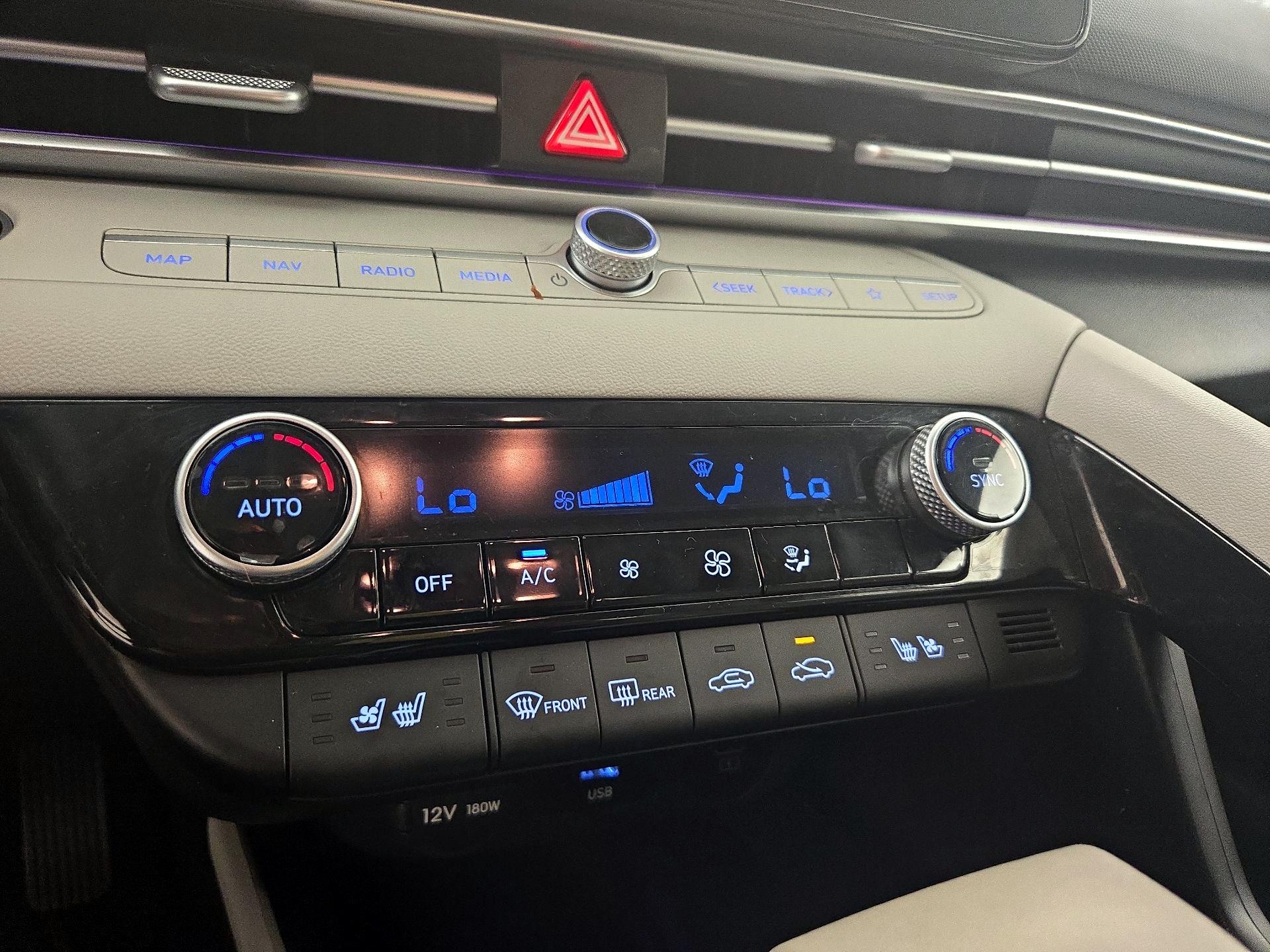 Thumbnail: 2025 Hyundai Elantra - 17