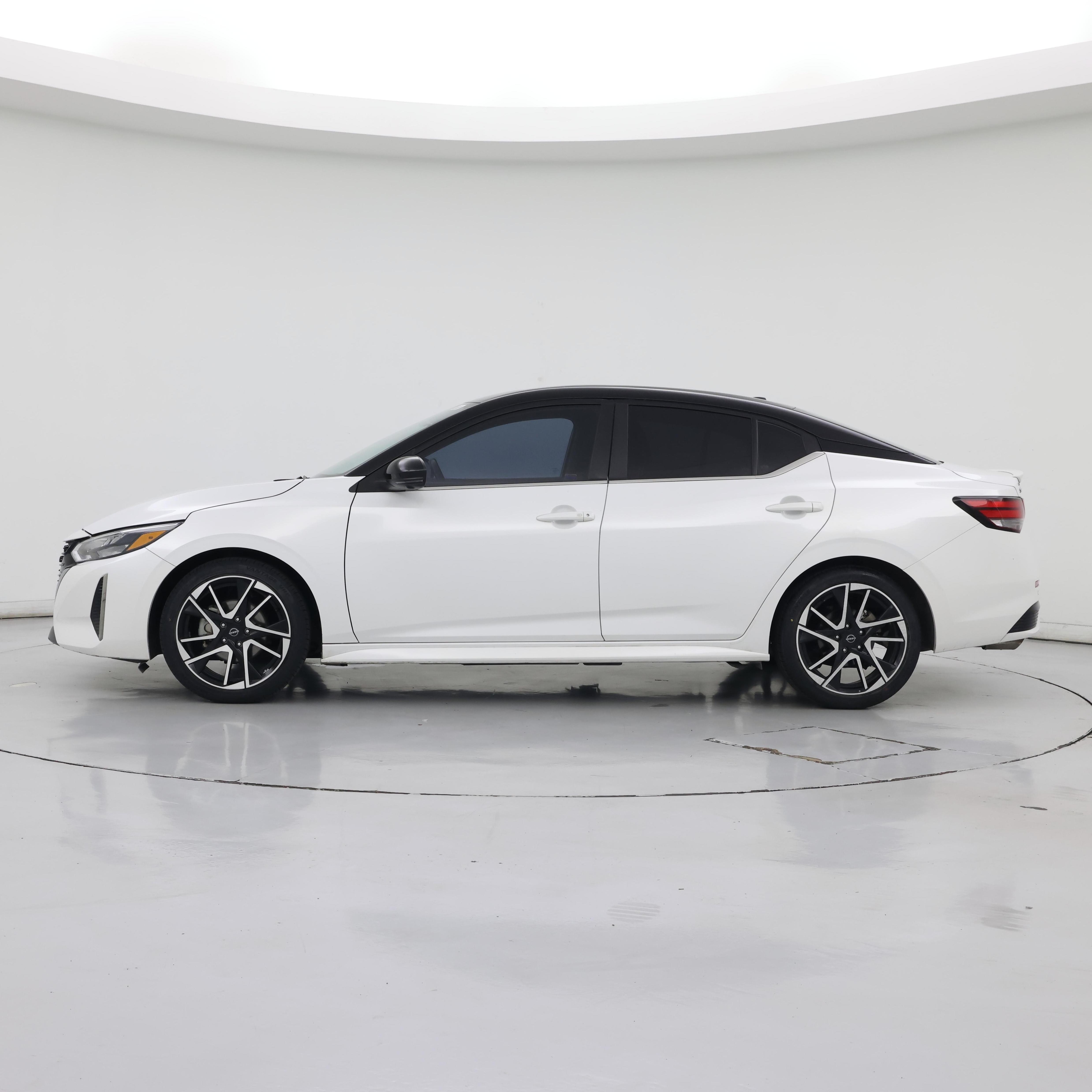 Thumbnail: 2024 Nissan Sentra - 3