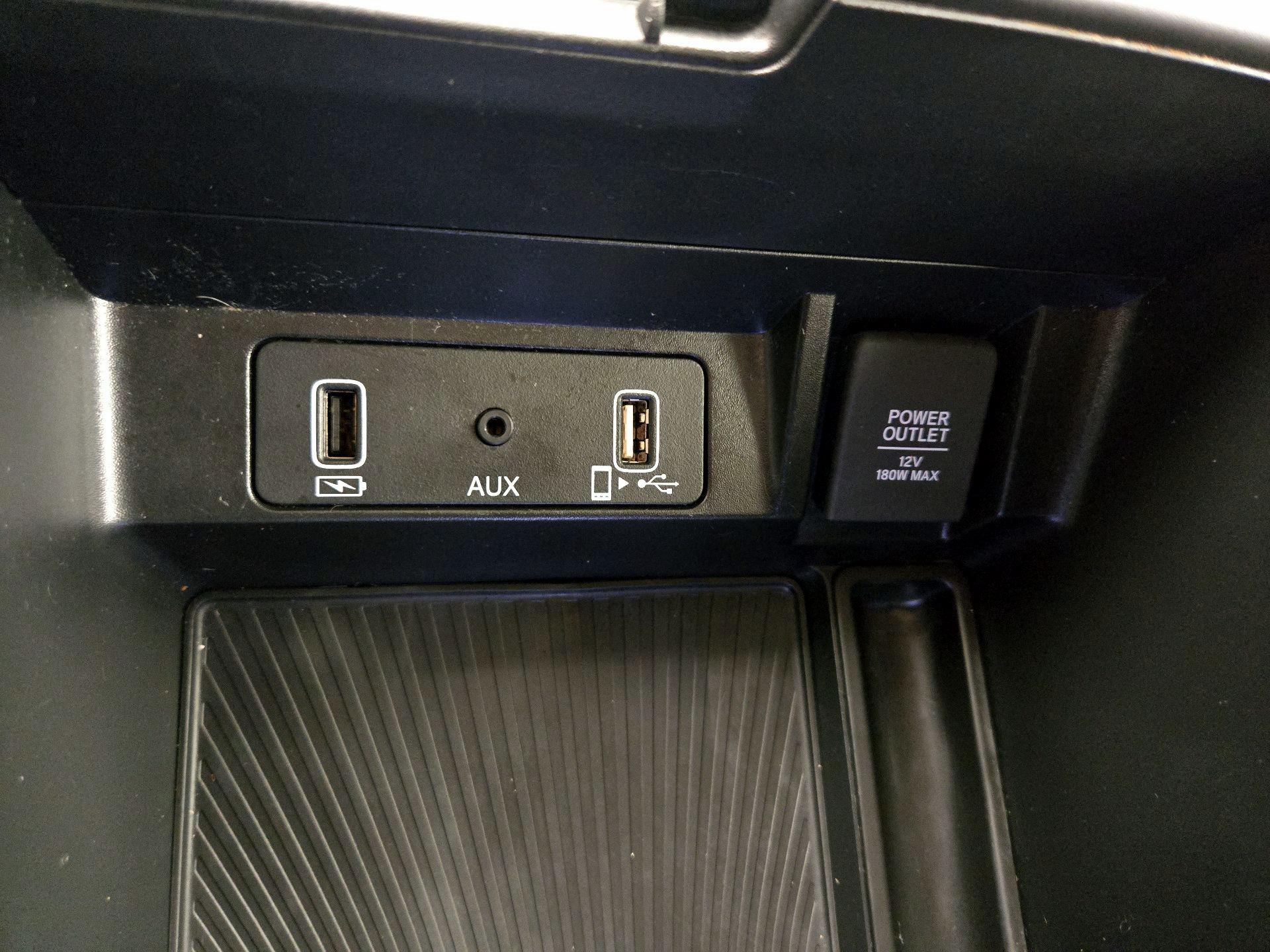 Thumbnail: 2023 Acura TLX - 19