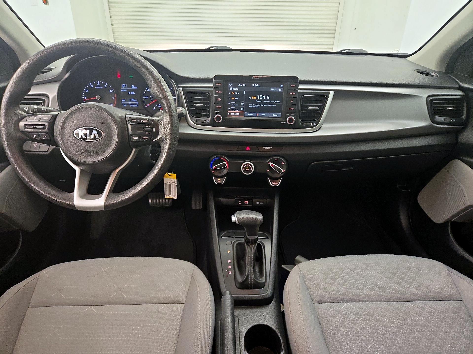 Thumbnail: 2020 Kia Rio - 9
