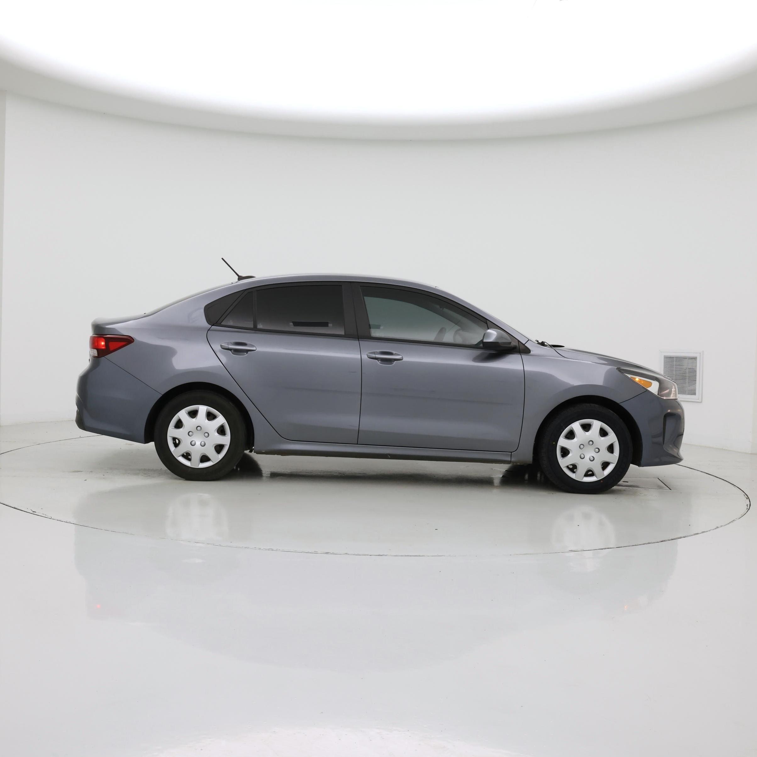 Thumbnail: 2020 Kia Rio - 7