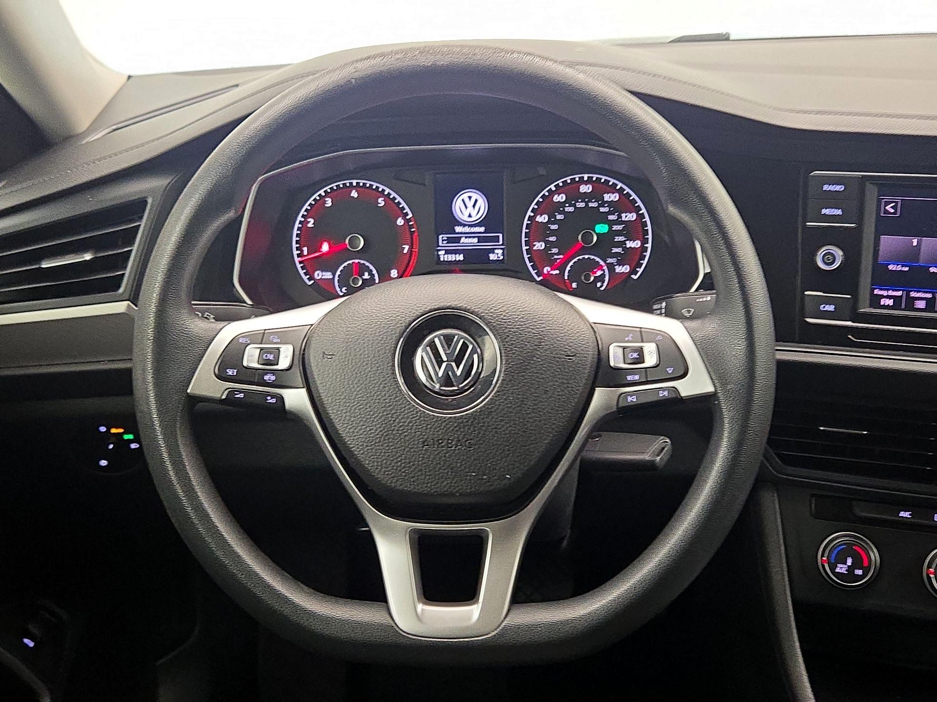 Thumbnail: 2019 Volkswagen Jetta - 10