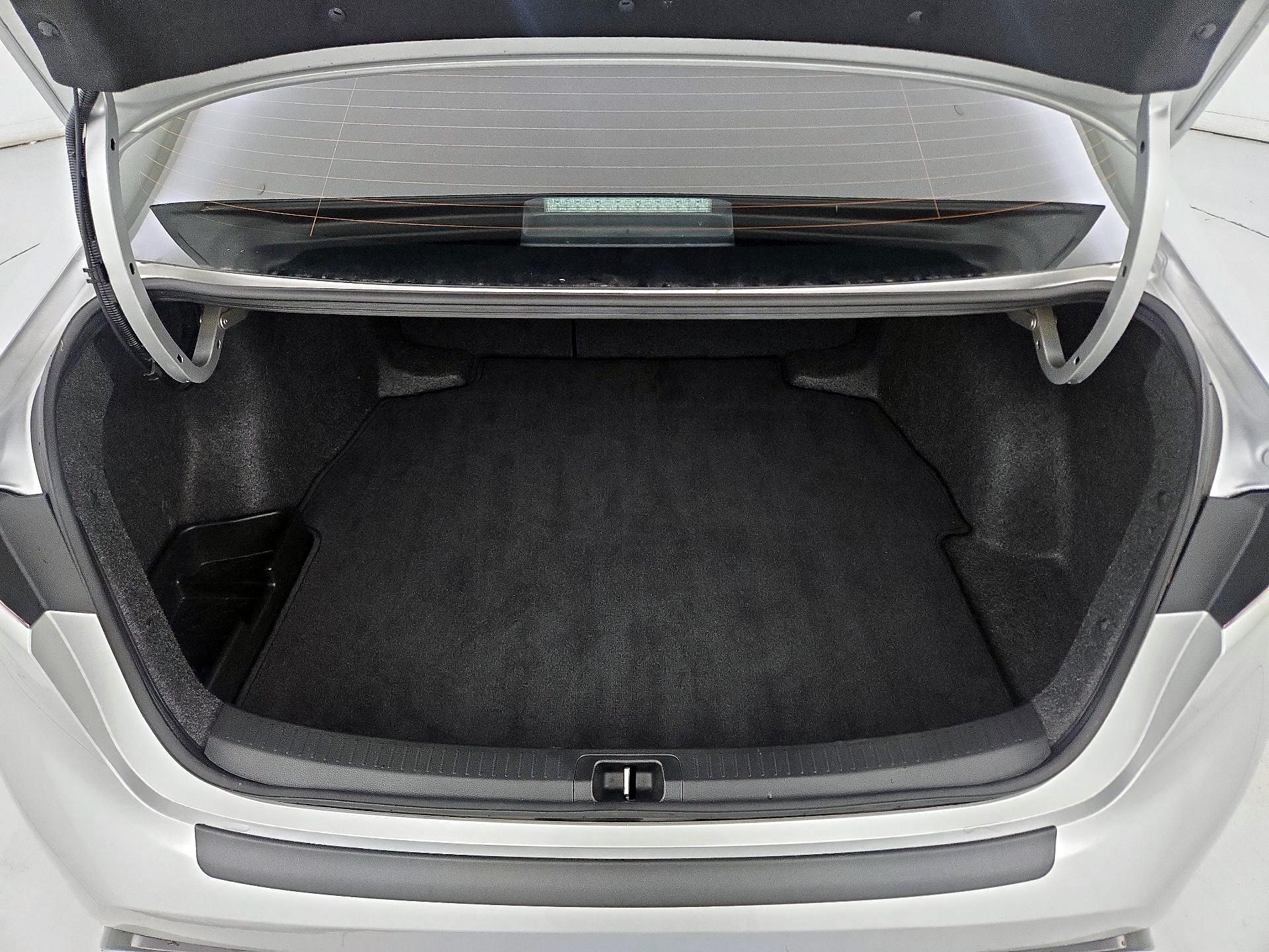 Thumbnail: 2025 Toyota Corolla - 20