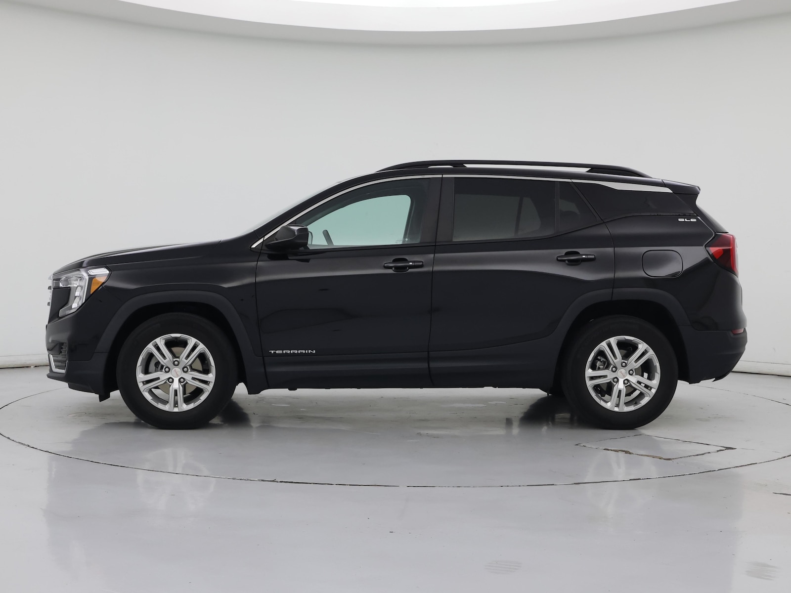2022 GMC Terrain SLE - Photo 4