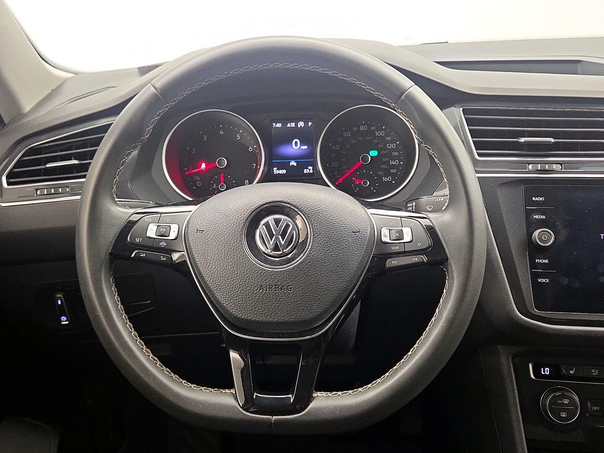 Thumbnail: 2021 Volkswagen Tiguan - 10