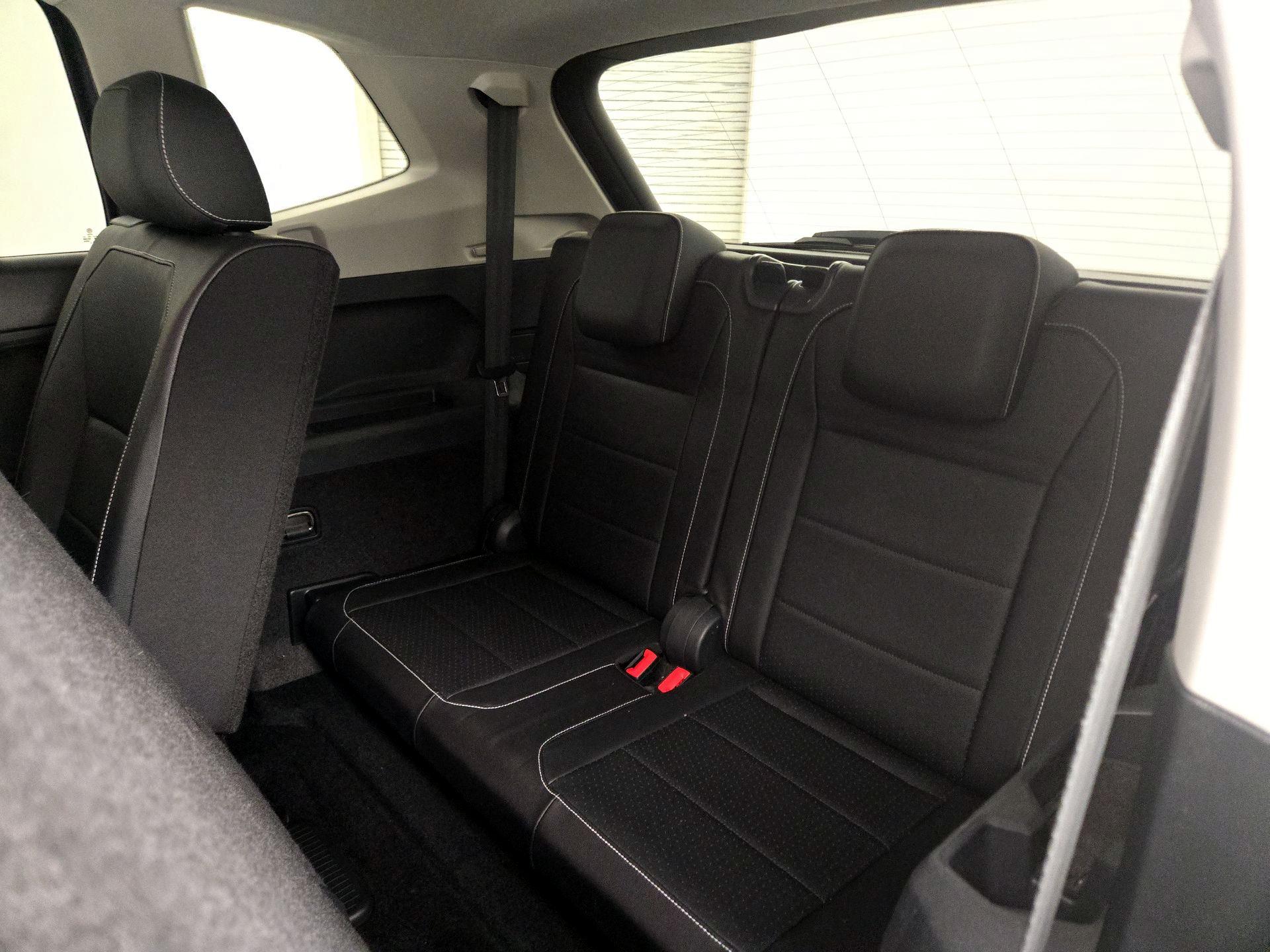 Thumbnail: 2021 Volkswagen Tiguan - 20