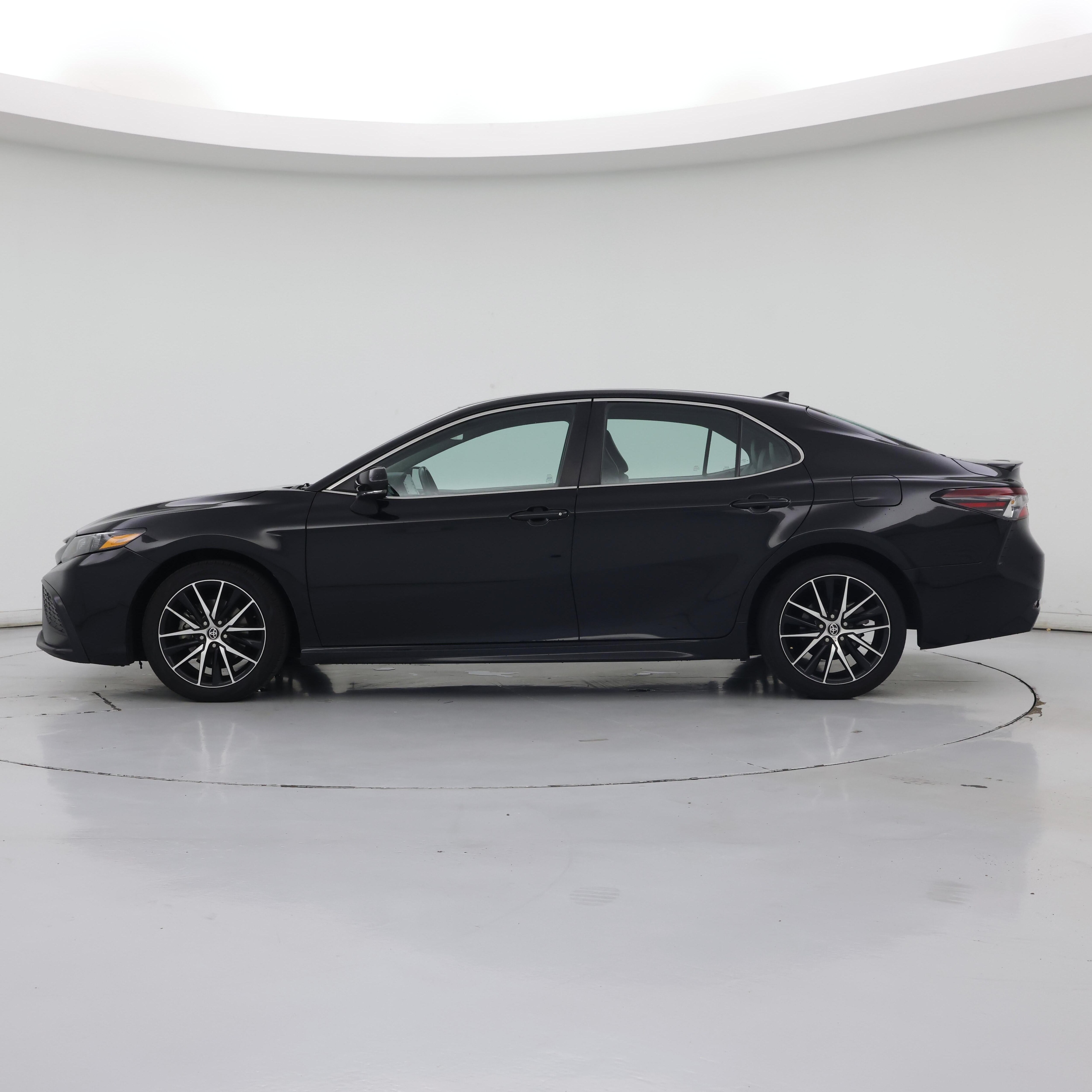 Thumbnail: 2023 Toyota Camry - 3