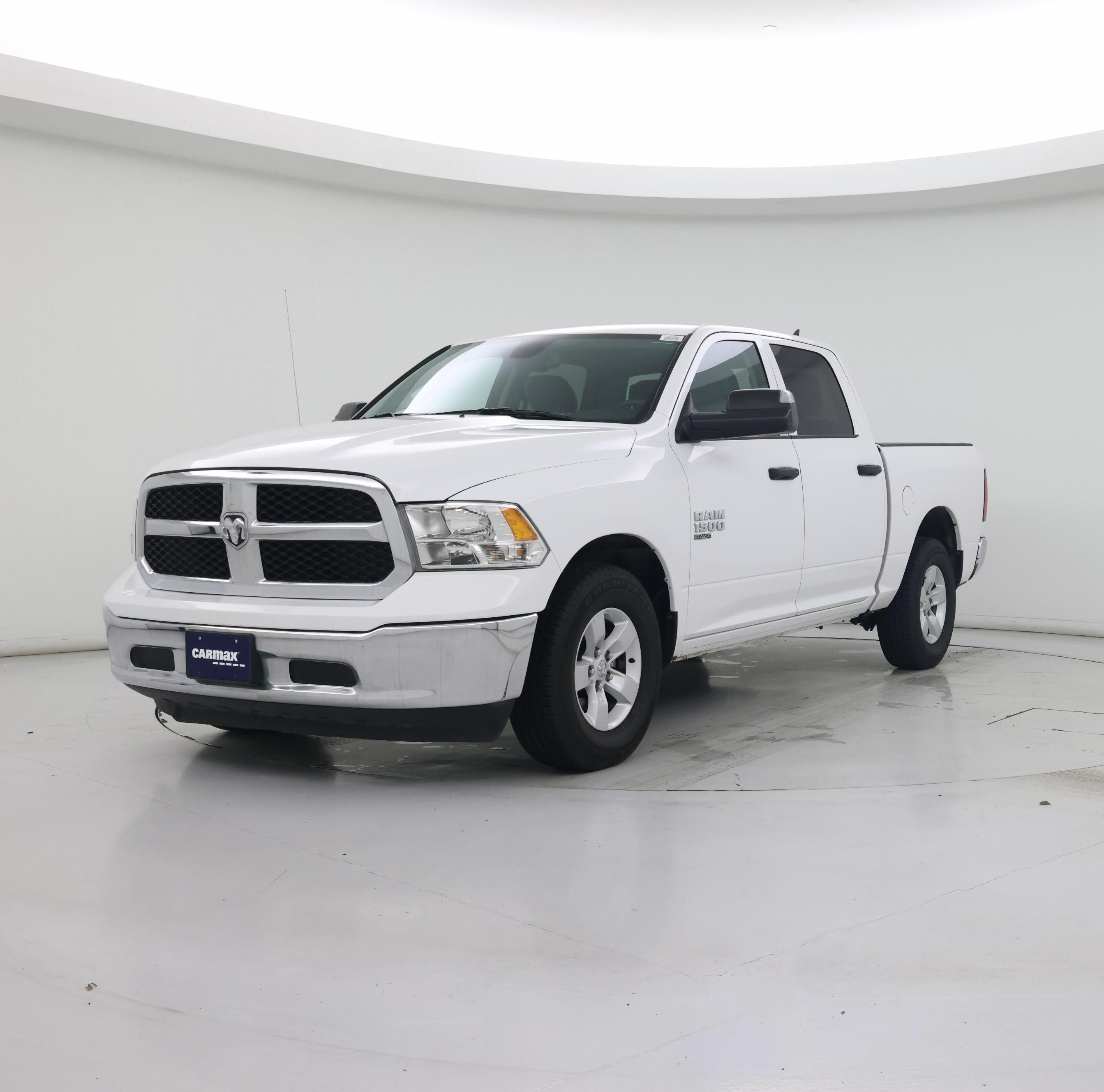 Thumbnail: 2023 RAM 1500 Classic - 4