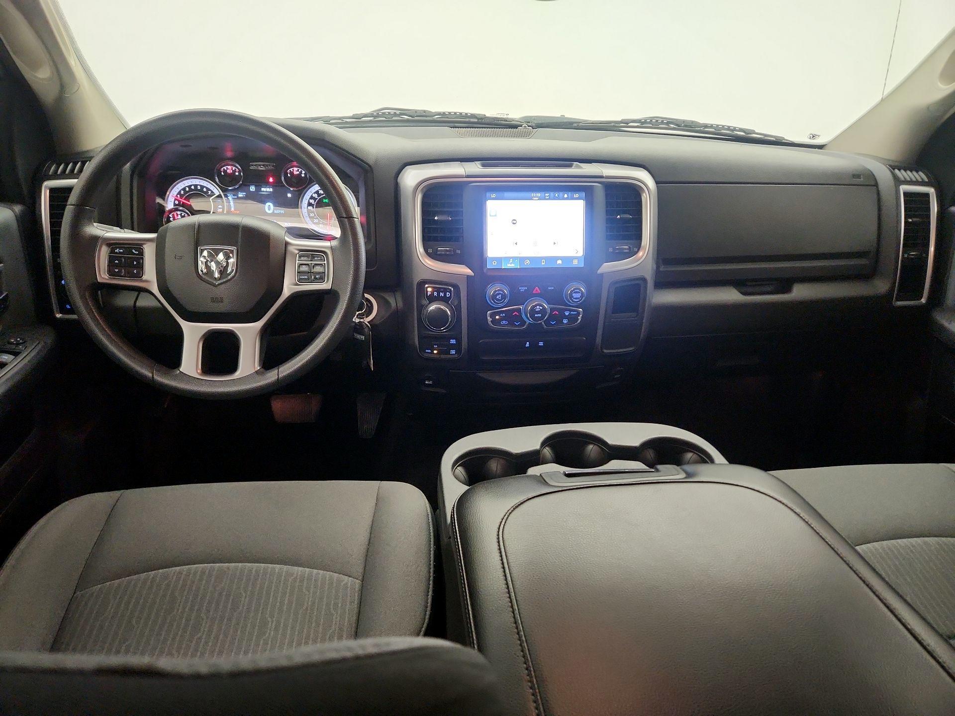 Thumbnail: 2023 RAM 1500 Classic - 9